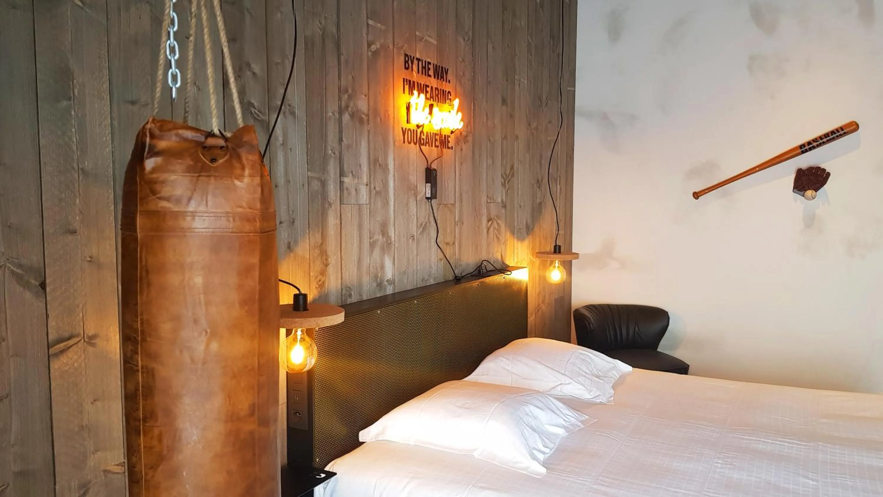 Bed in Upstairs Hotel