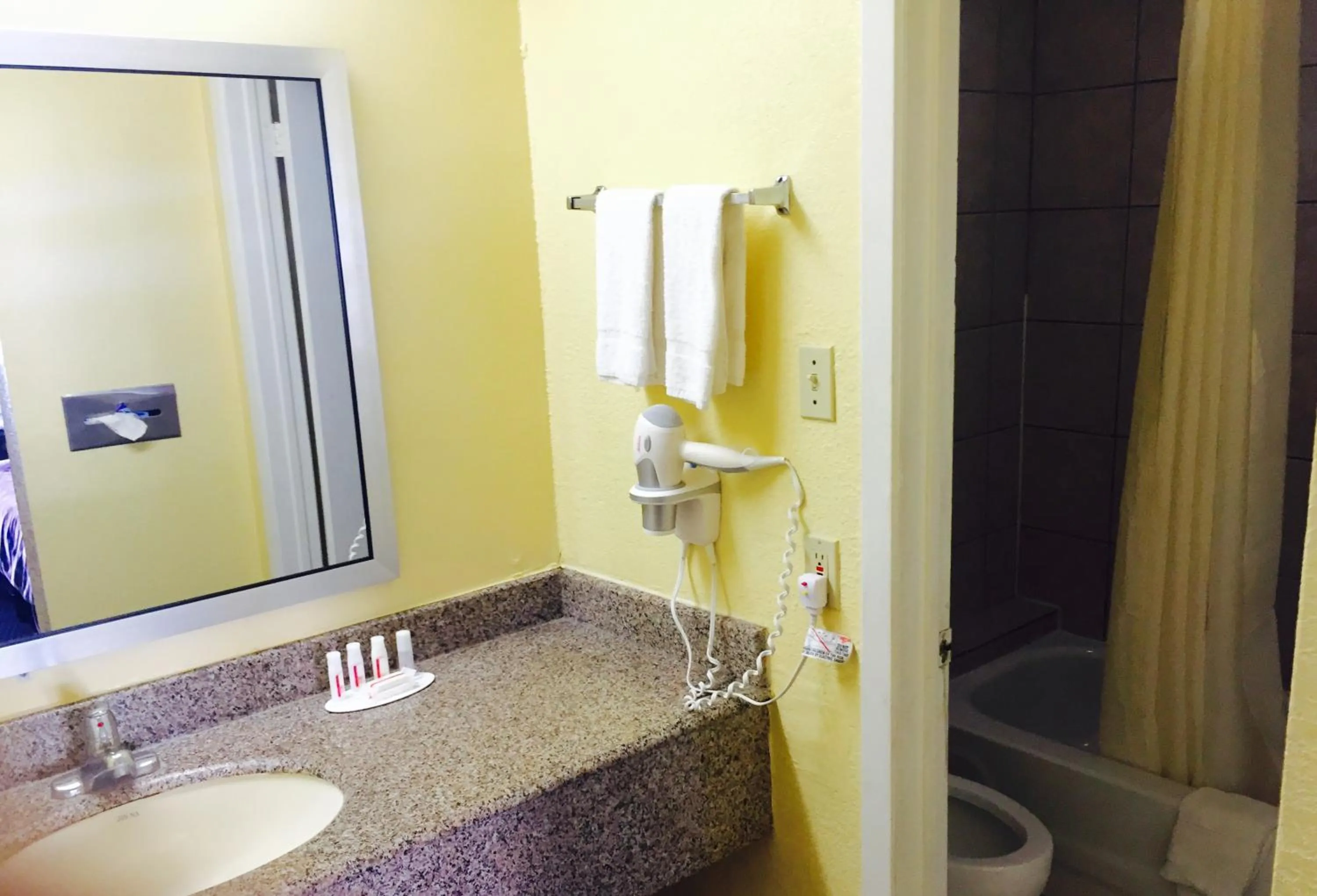 Bathroom in Travelodge by Wyndham New Braunfels