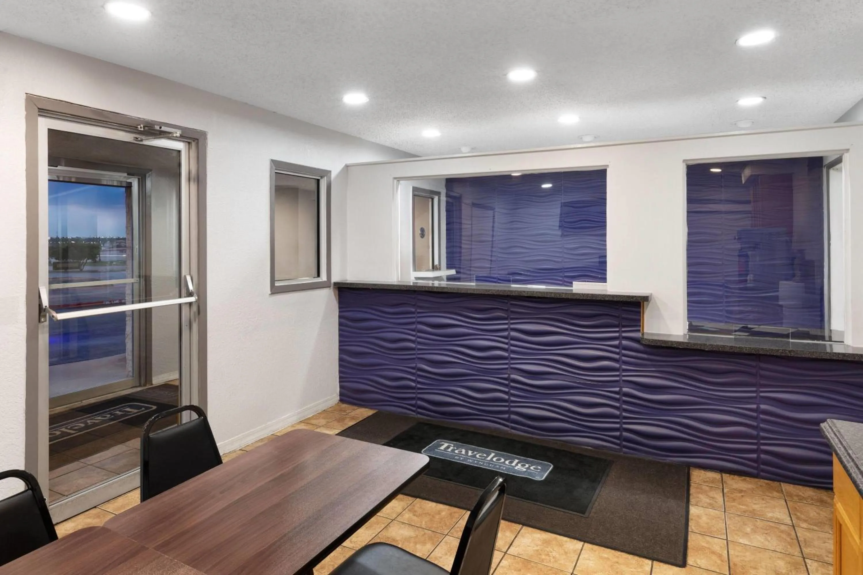 Lobby or reception in Travelodge by Wyndham New Braunfels