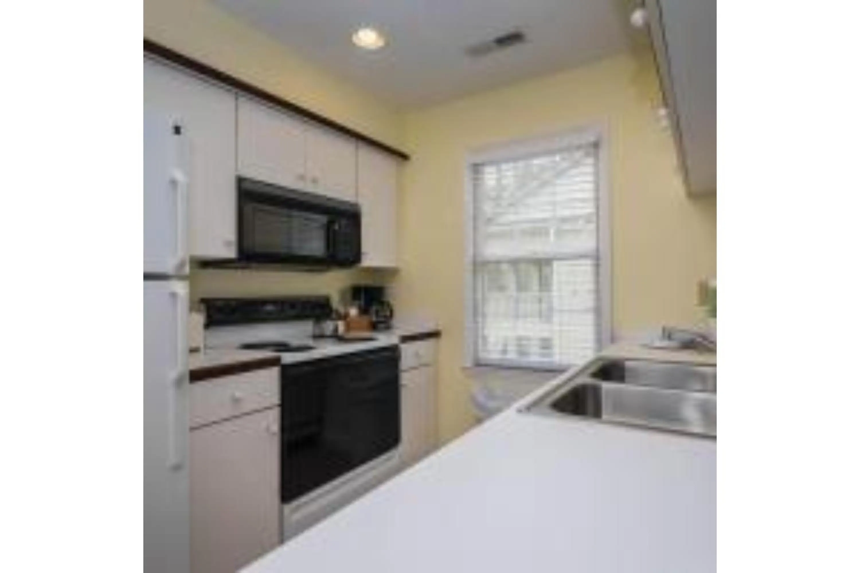 Kitchen or kitchenette in Litchfield Beach & Golf Resort