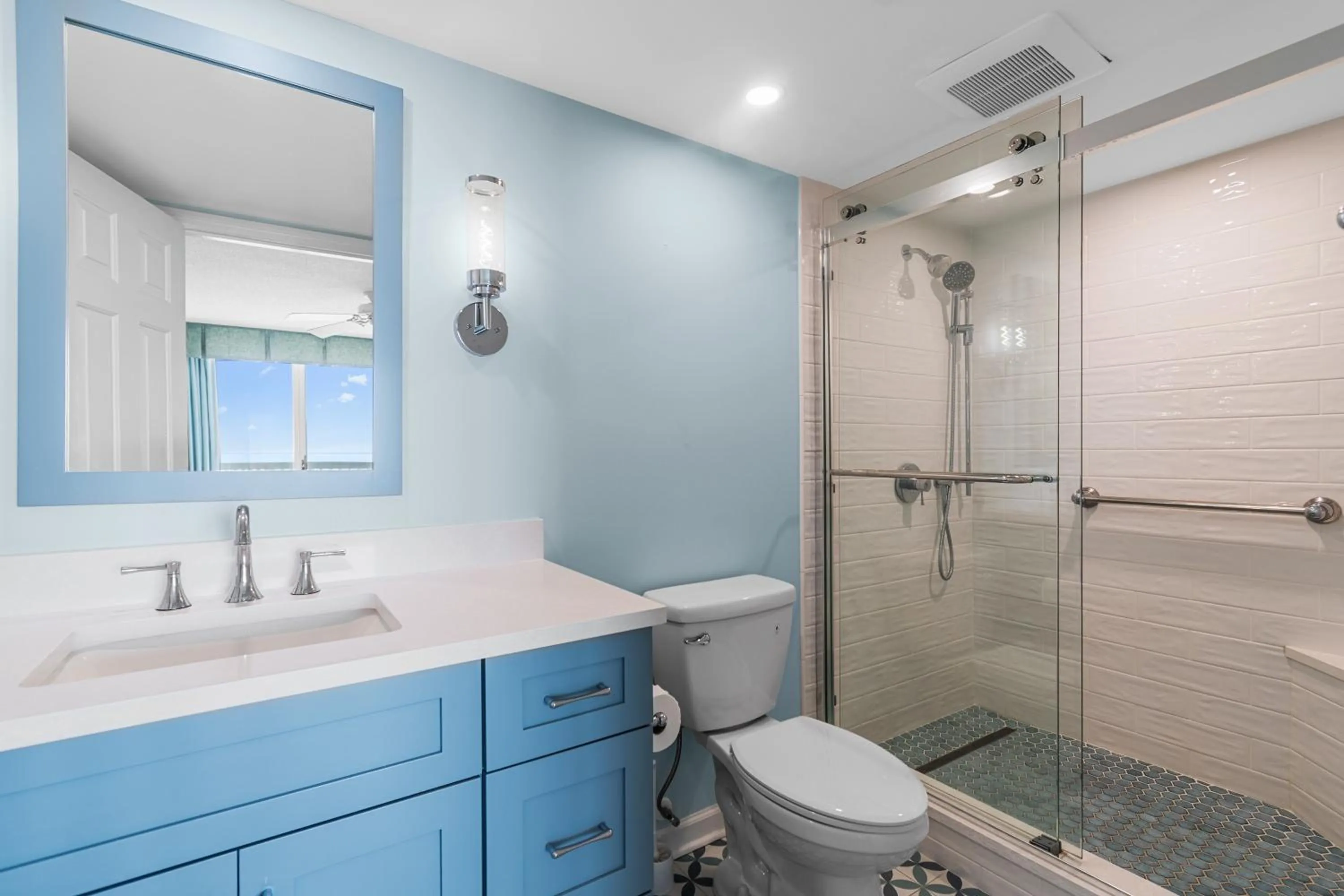 Bathroom in Litchfield Beach & Golf Resort