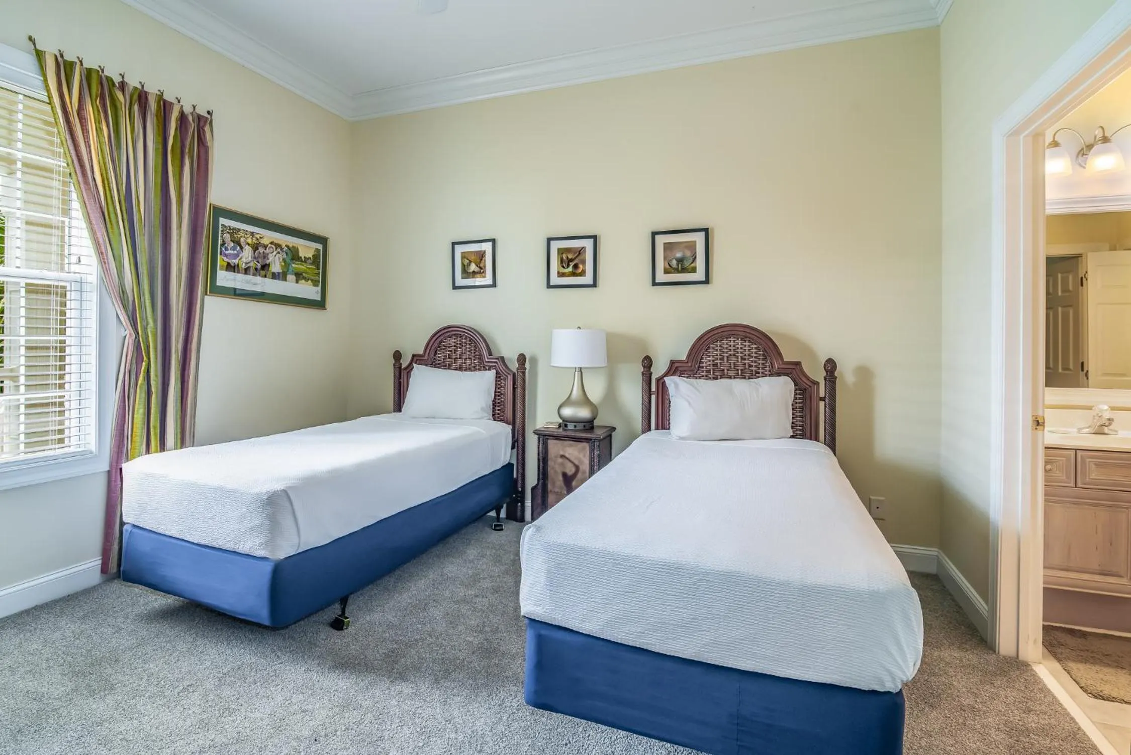 Bedroom, Bed in Litchfield Beach & Golf Resort