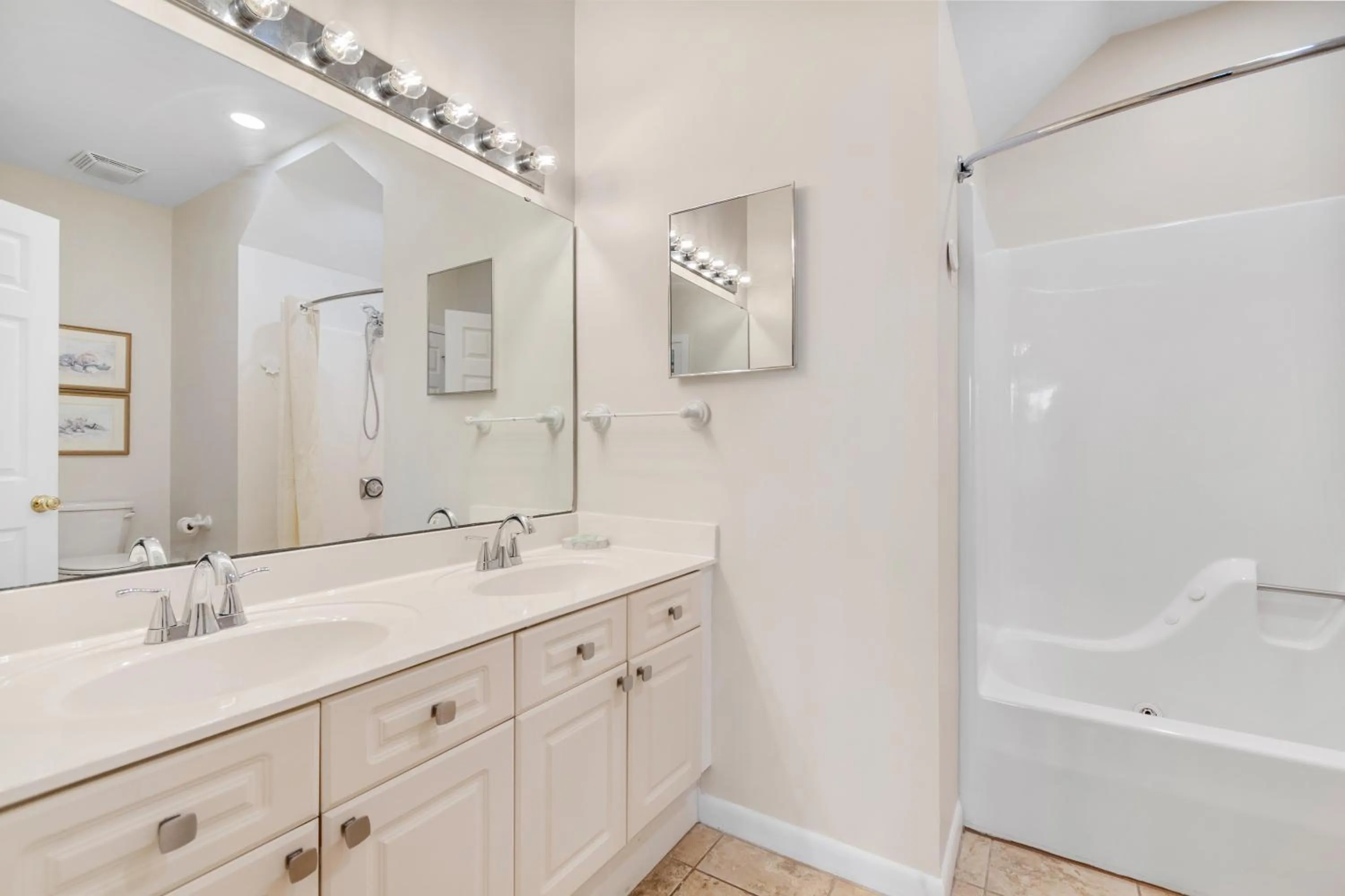 Bathroom in Litchfield Beach & Golf Resort