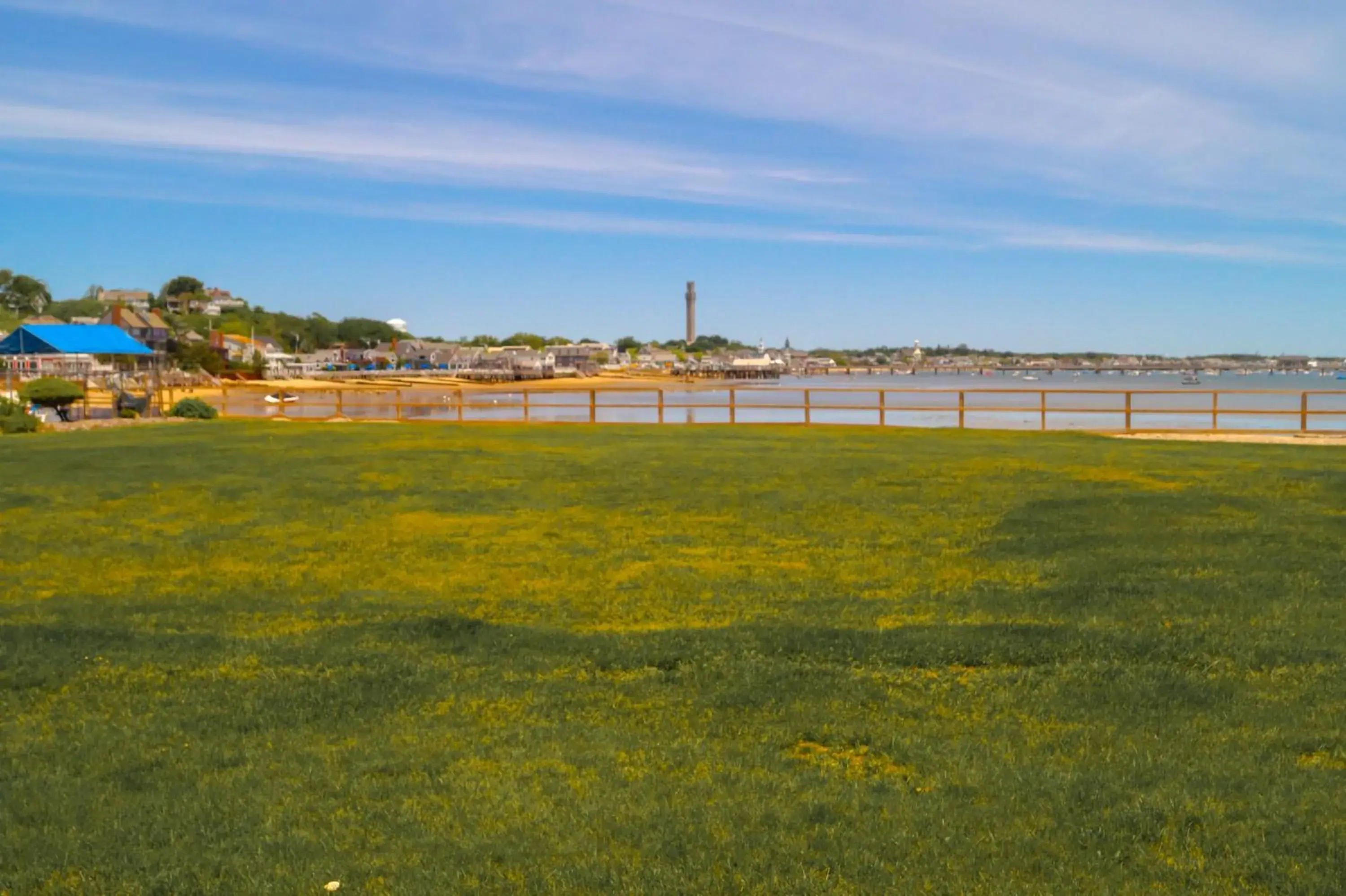 Deluxe King Room with Sea View and Patio in Provincetown Inn Deluxe King Room with Sea View and Patio in Provincetown Inn