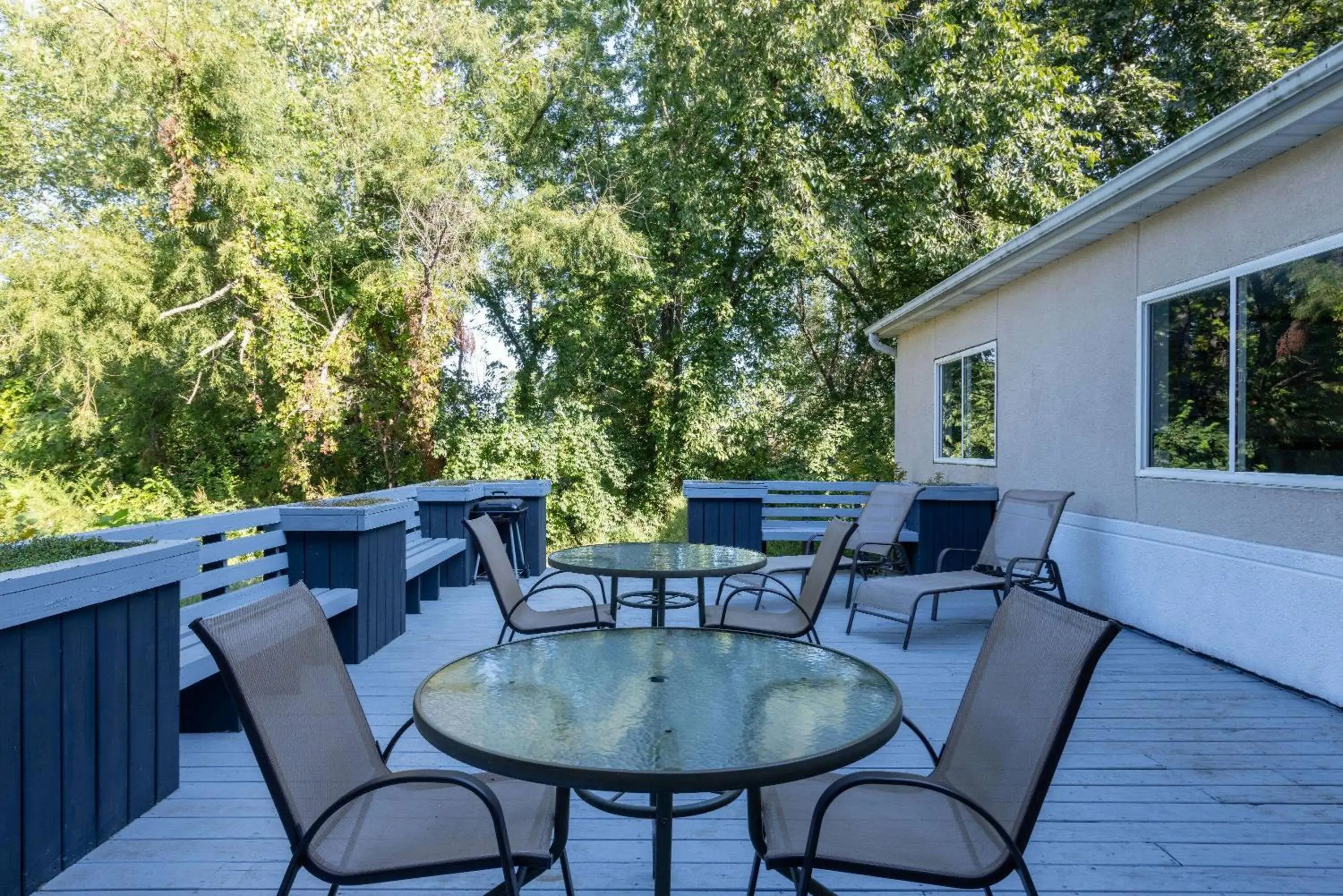 Inner courtyard view in Baymont by Wyndham Kirksville University Area Inner courtyard view in Baymont by Wyndham Kirksville University Area