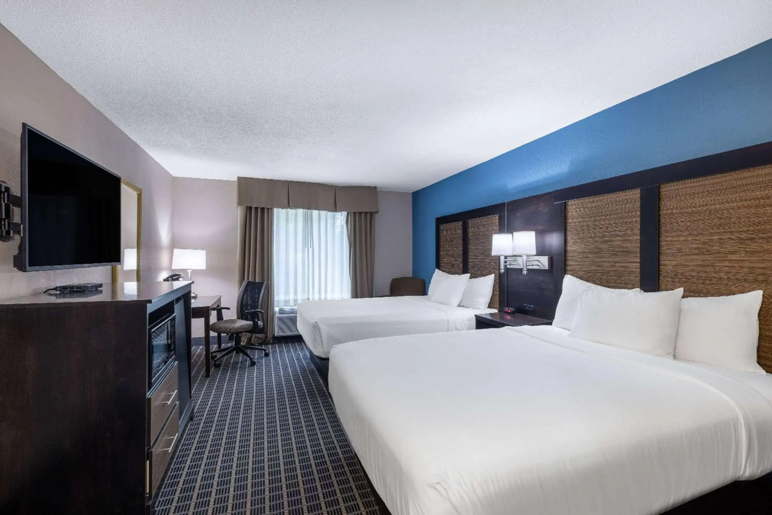 Queen Room with Two Queen Beds - Non-Smoking in Baymont by Wyndham Kirksville University Area Queen Room with Two Queen Beds - Non-Smoking in Baymont by Wyndham Kirksville University Area