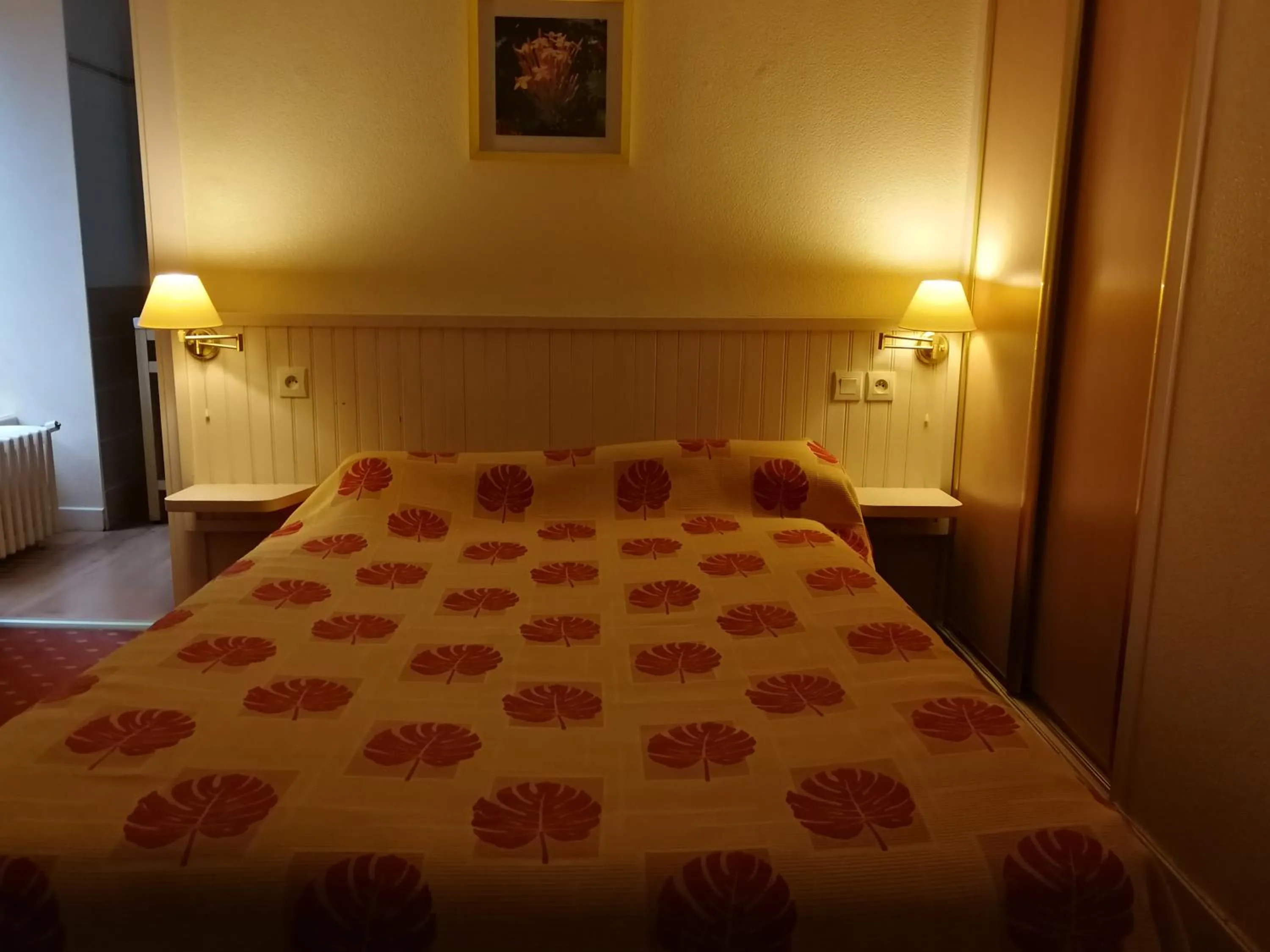Bed in Le relais de l'Argoat