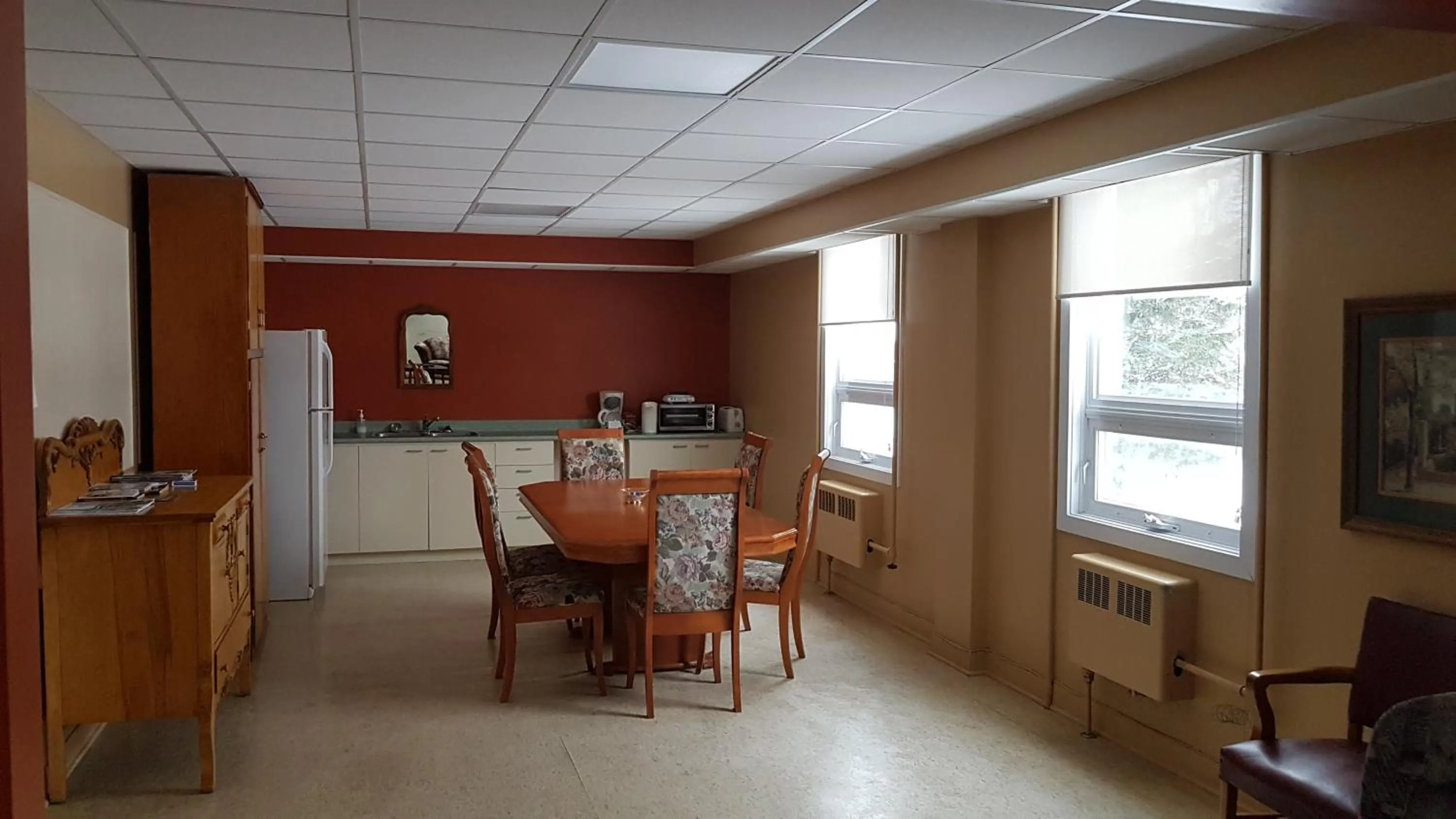 Communal kitchen in Domaine St-Viateur
