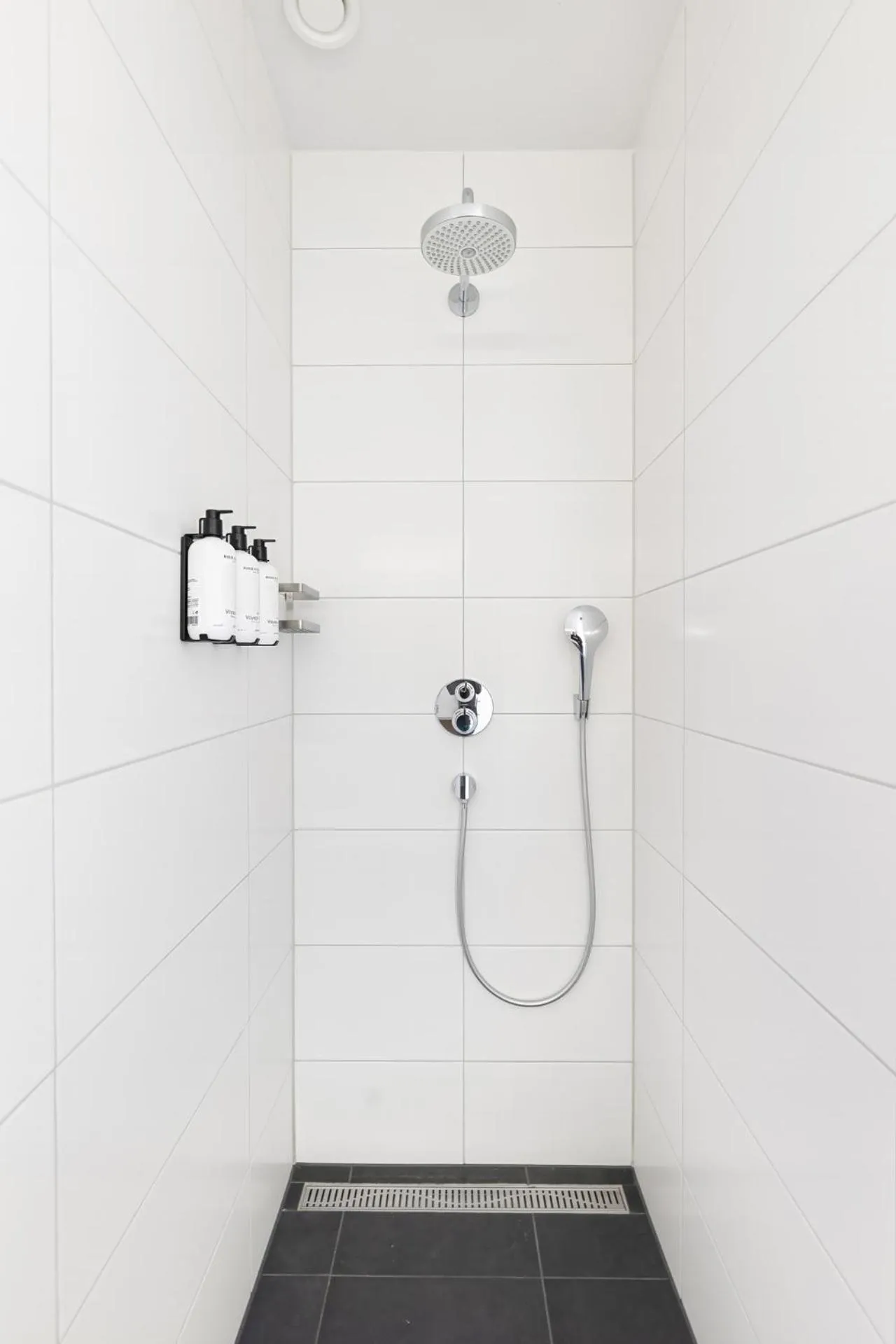 Shower in Duinhotel Tien Torens
