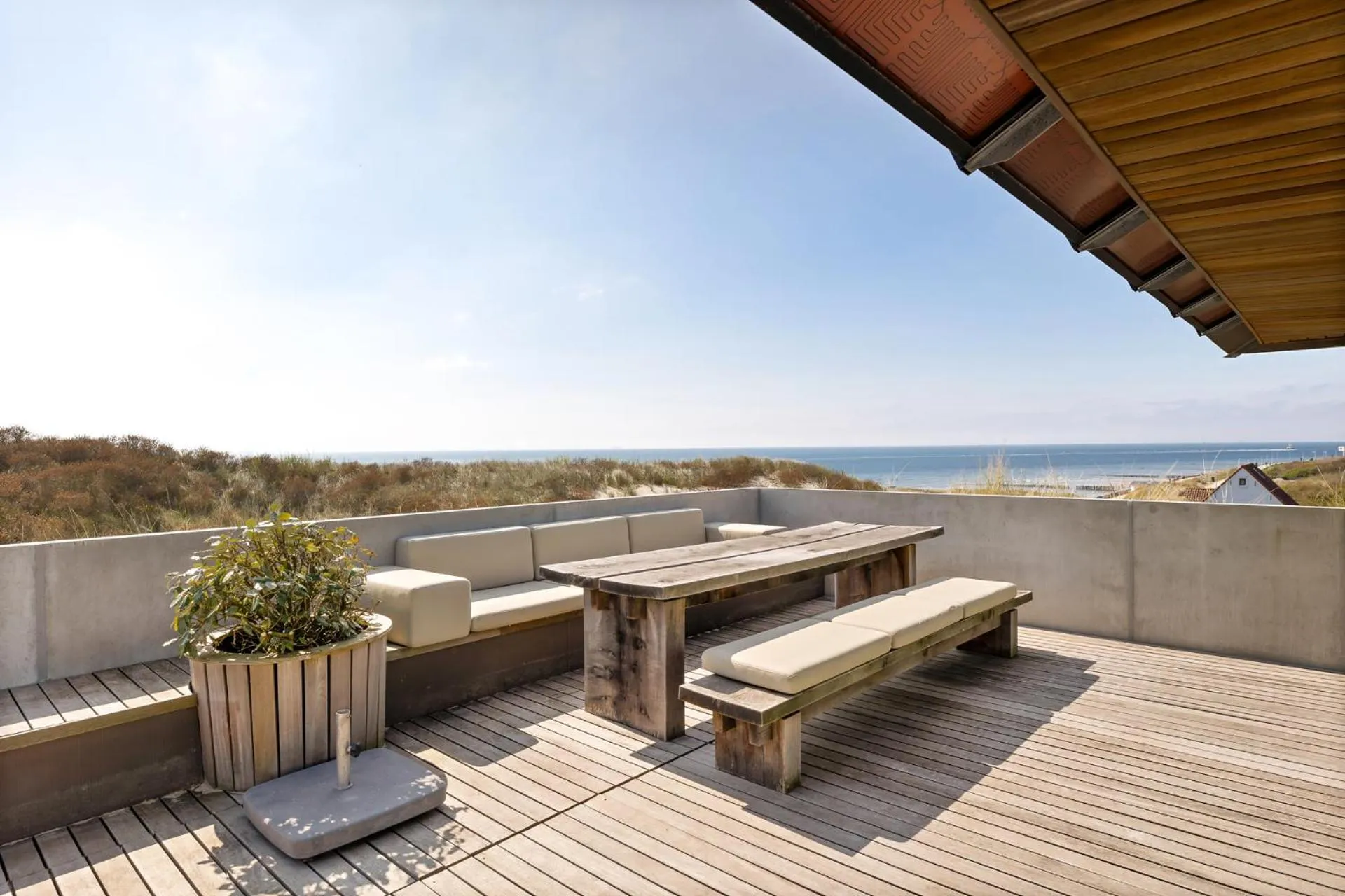 Balcony/Terrace in Duinhotel Tien Torens