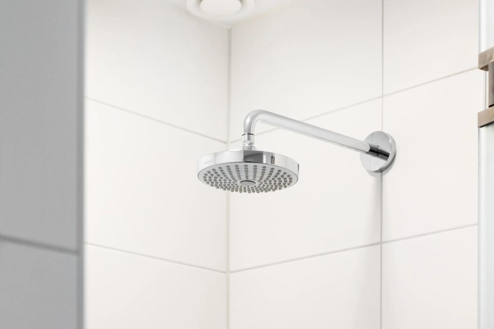 Shower in Duinhotel Tien Torens