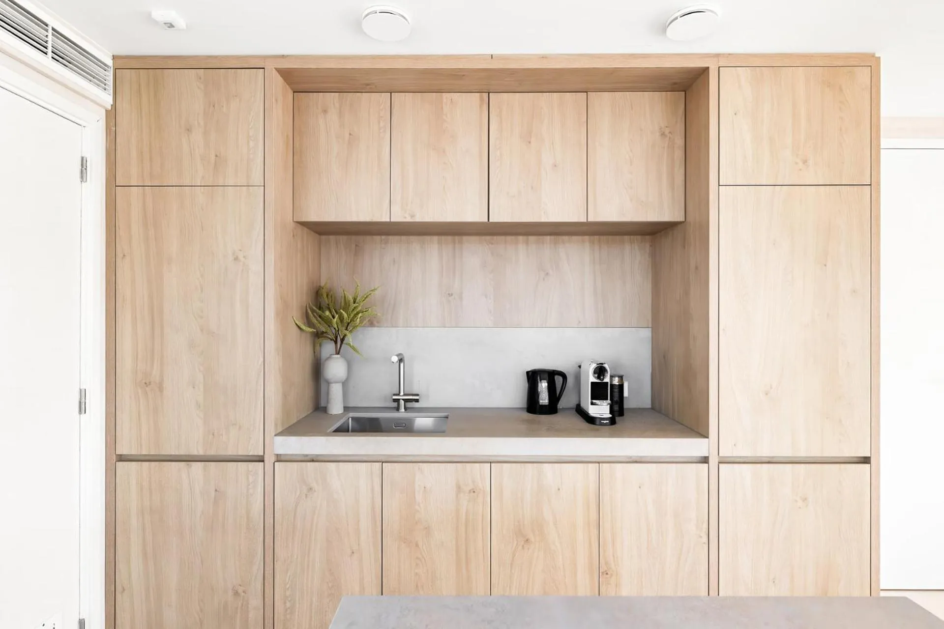 kitchen in Duinhotel Tien Torens