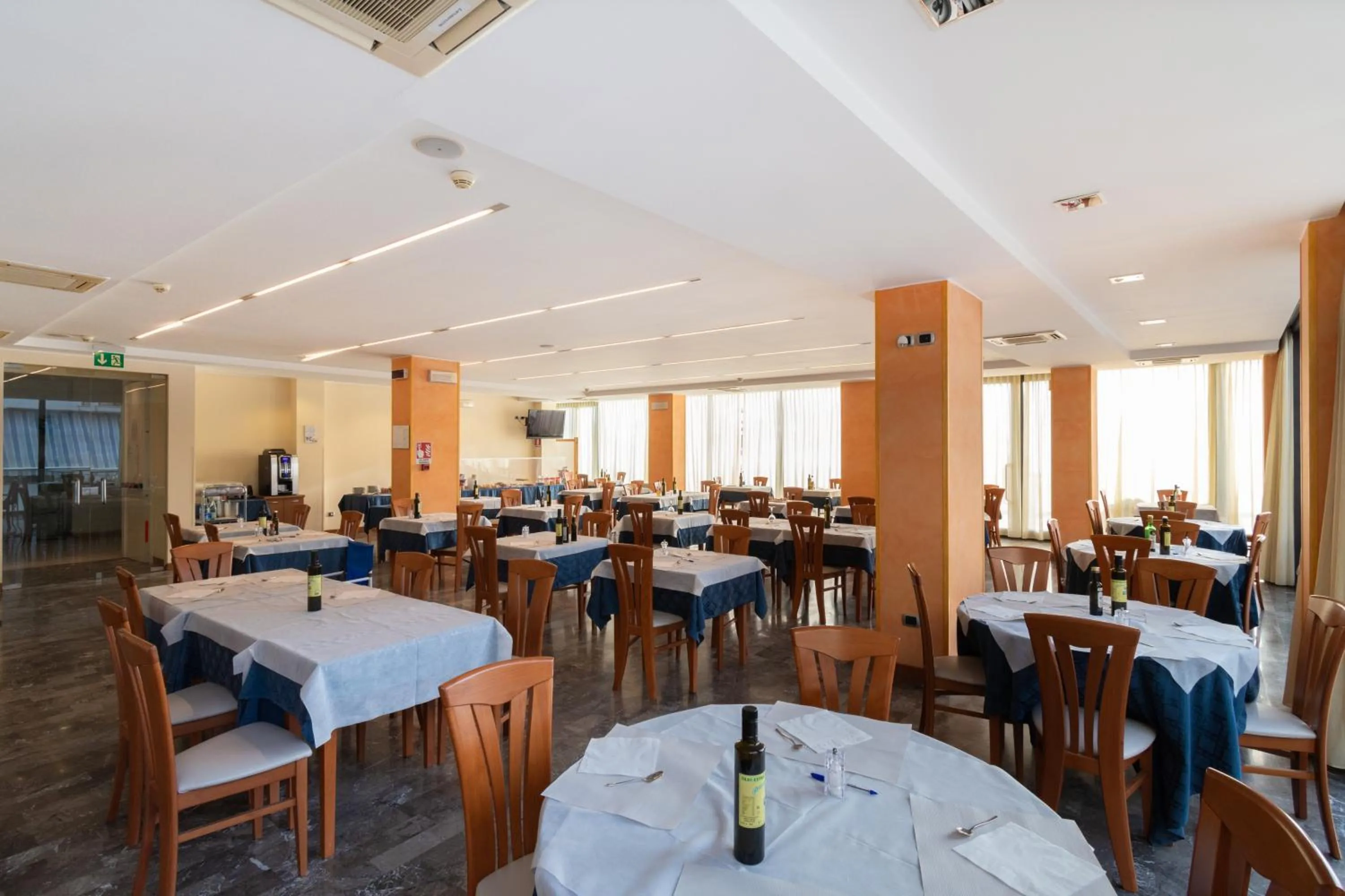 Restaurant/places to eat in Hotel La Sirenetta
