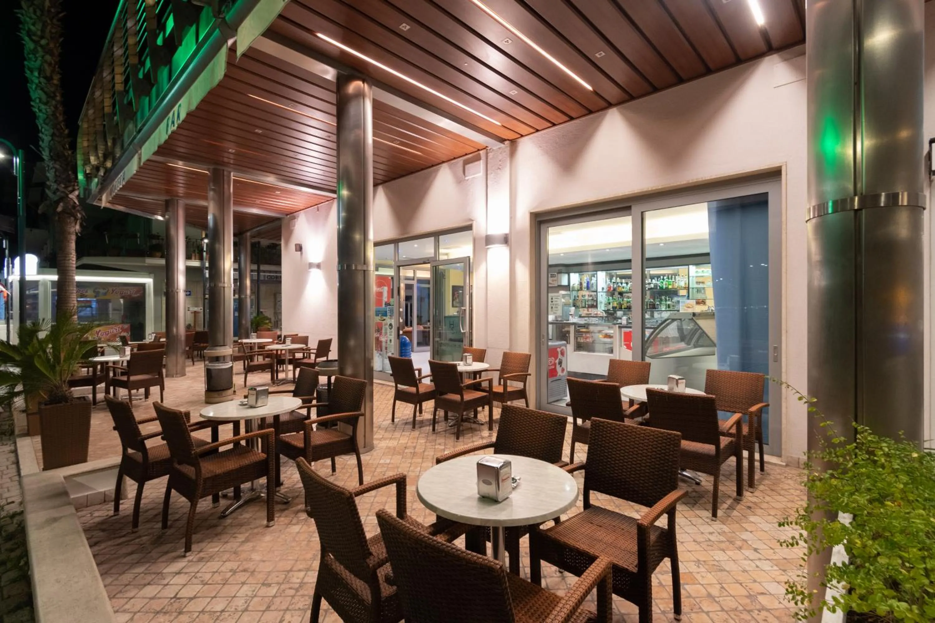 Lounge or bar in Hotel La Sirenetta