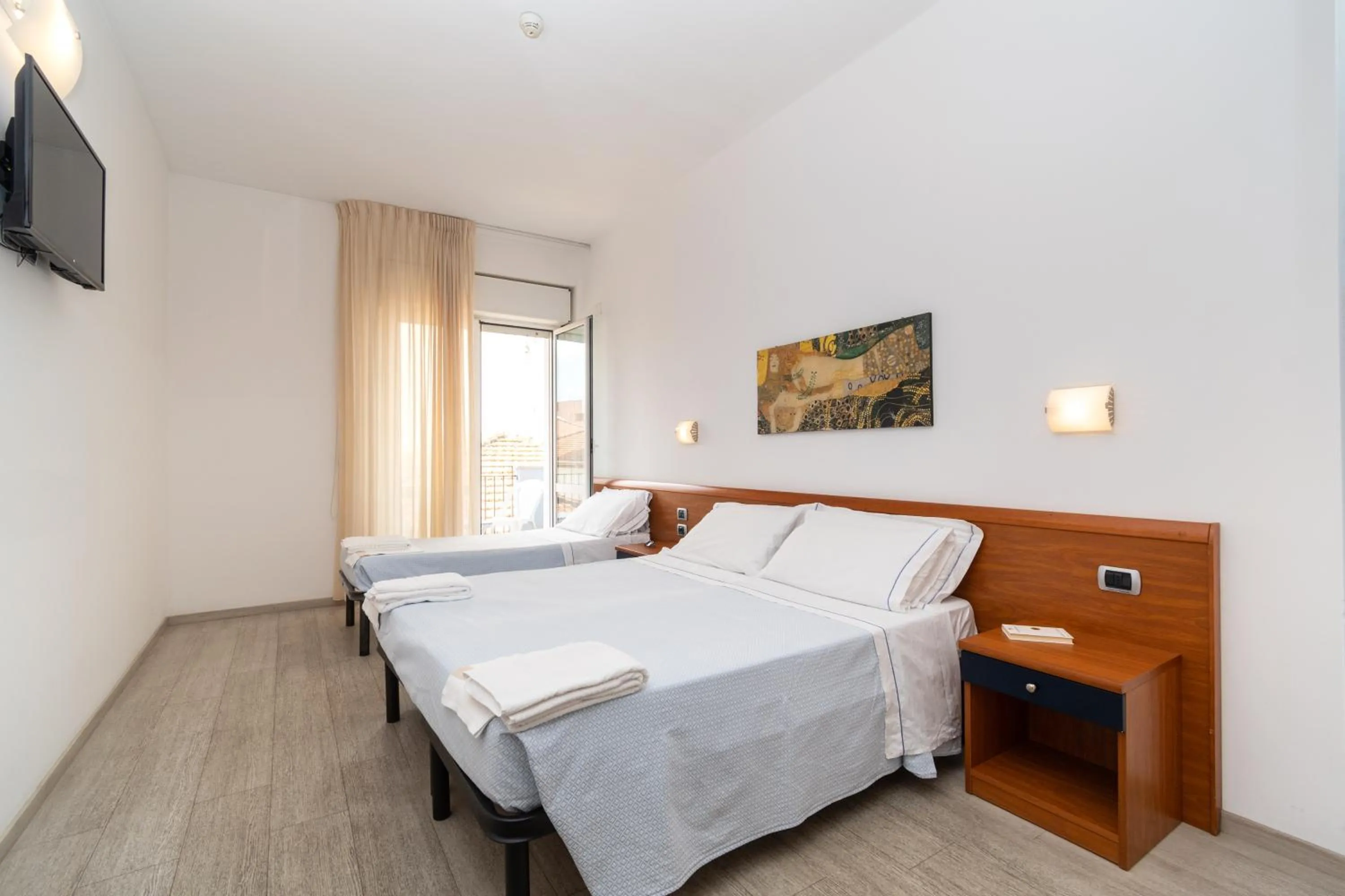 Balcony/Terrace, Bed in Hotel La Sirenetta