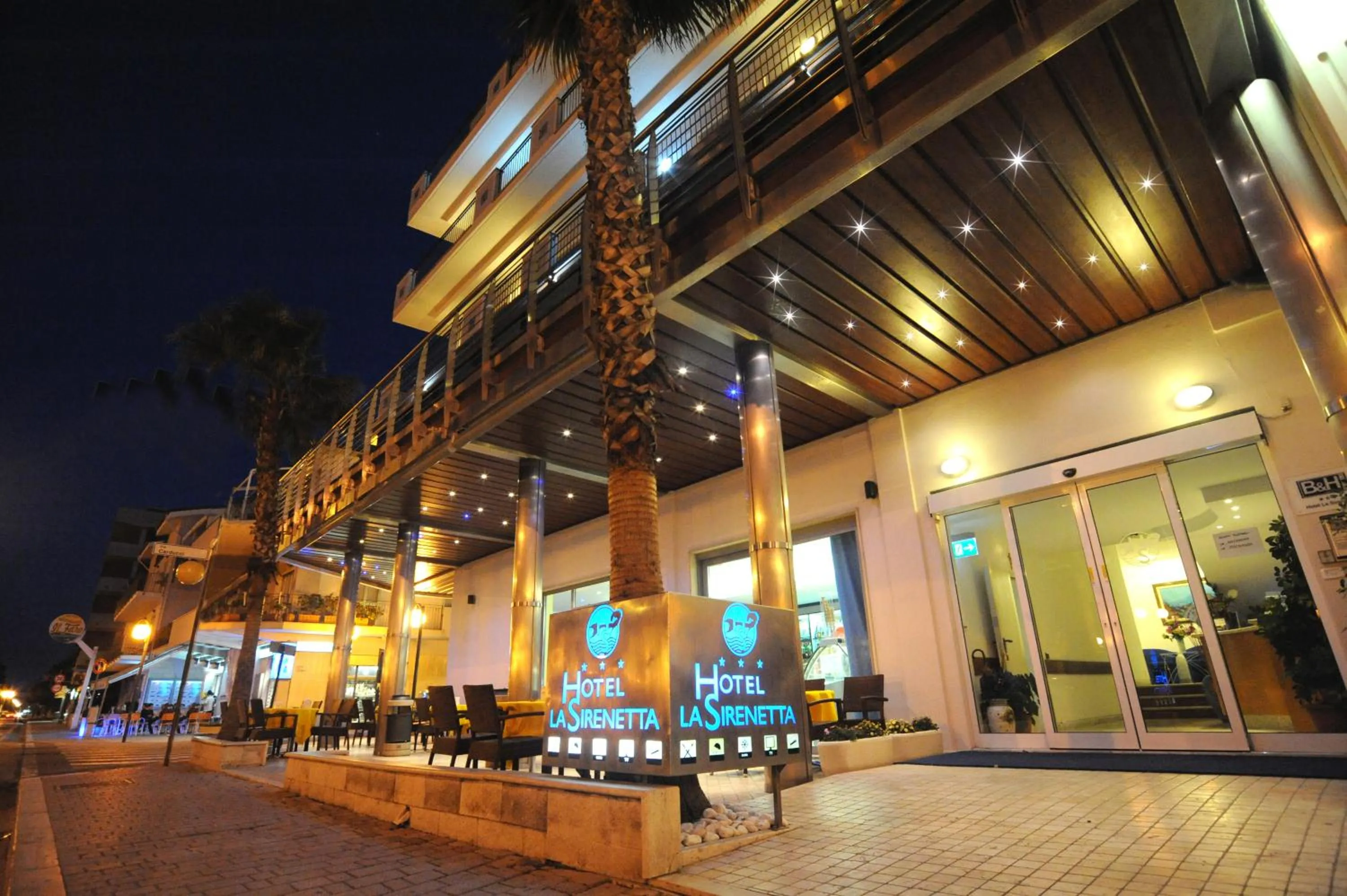 Facade/entrance in Hotel La Sirenetta