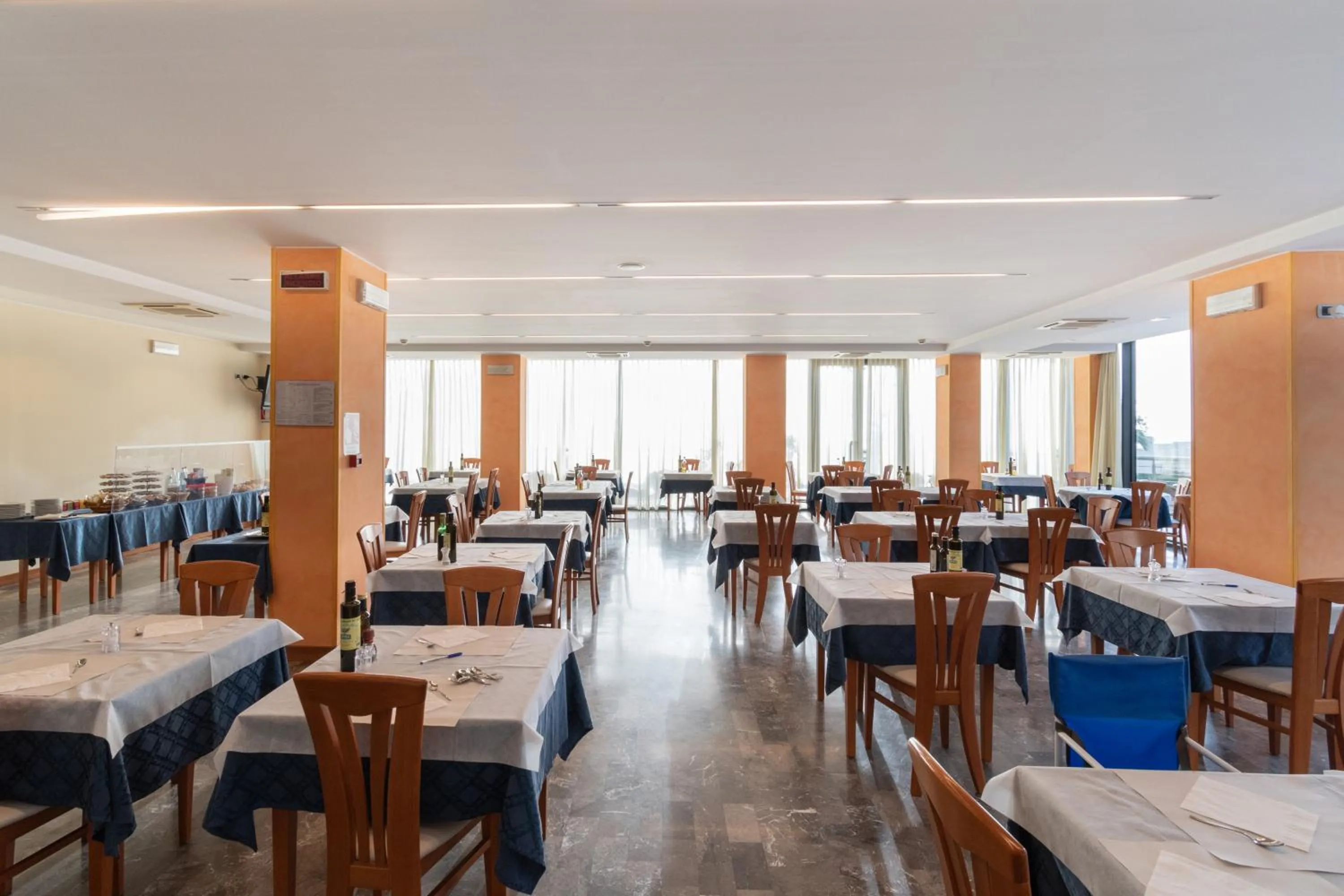 Restaurant/places to eat in Hotel La Sirenetta