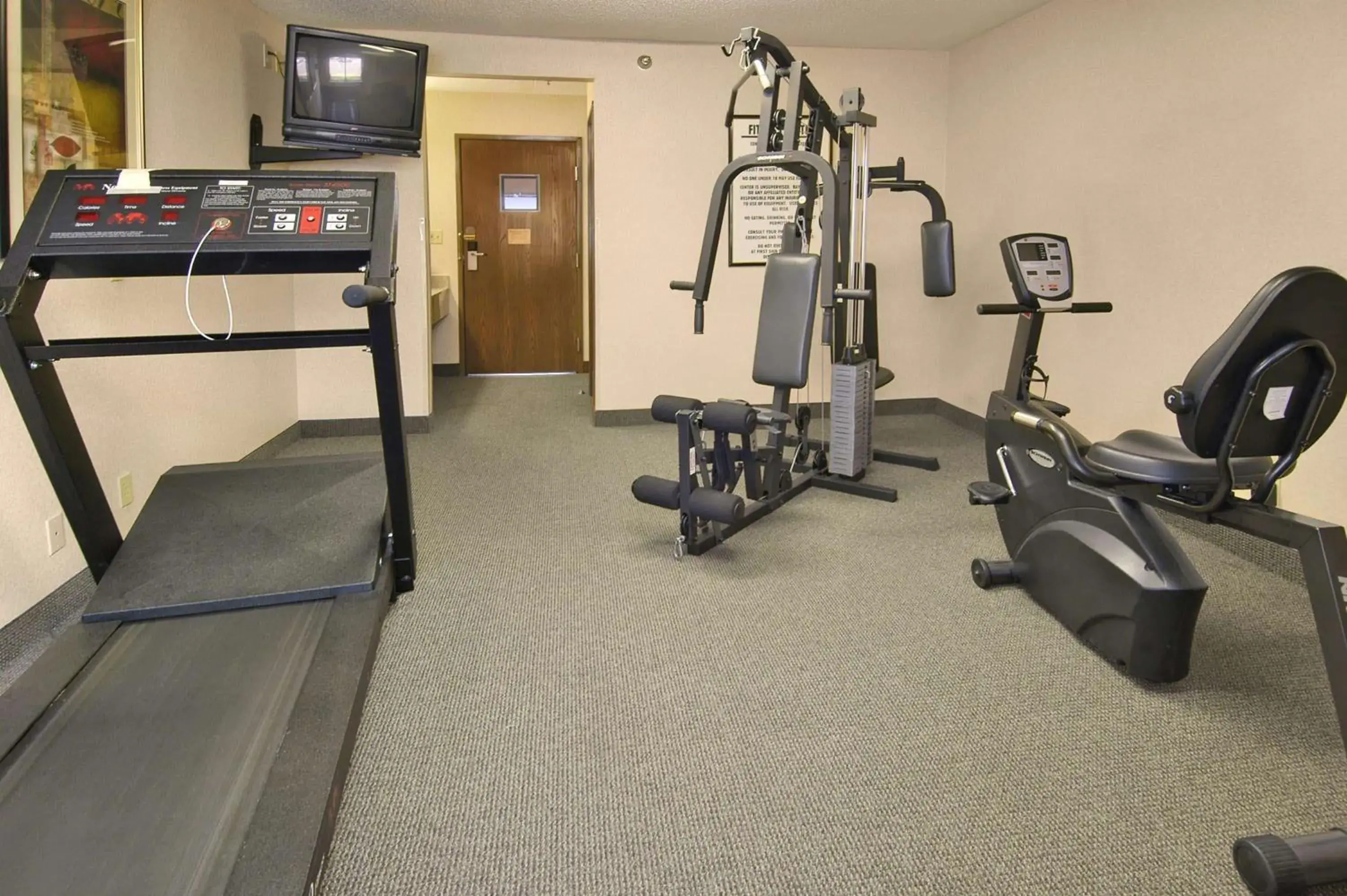 Fitness centre/facilities in Baymont by Wyndham Corydon Fitness centre/facilities in Baymont by Wyndham Corydon