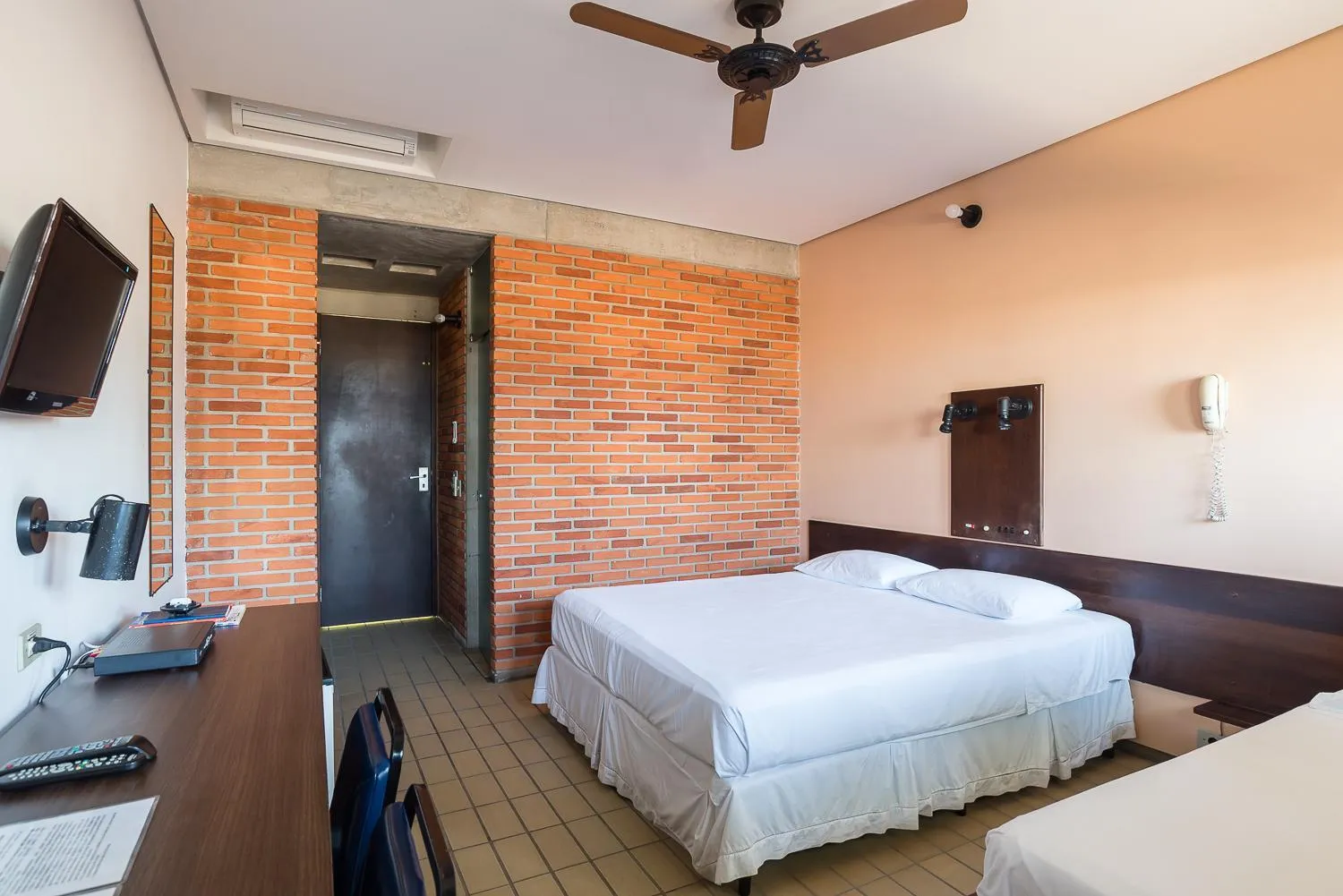 Bed in Mira Maré Praia Hotel