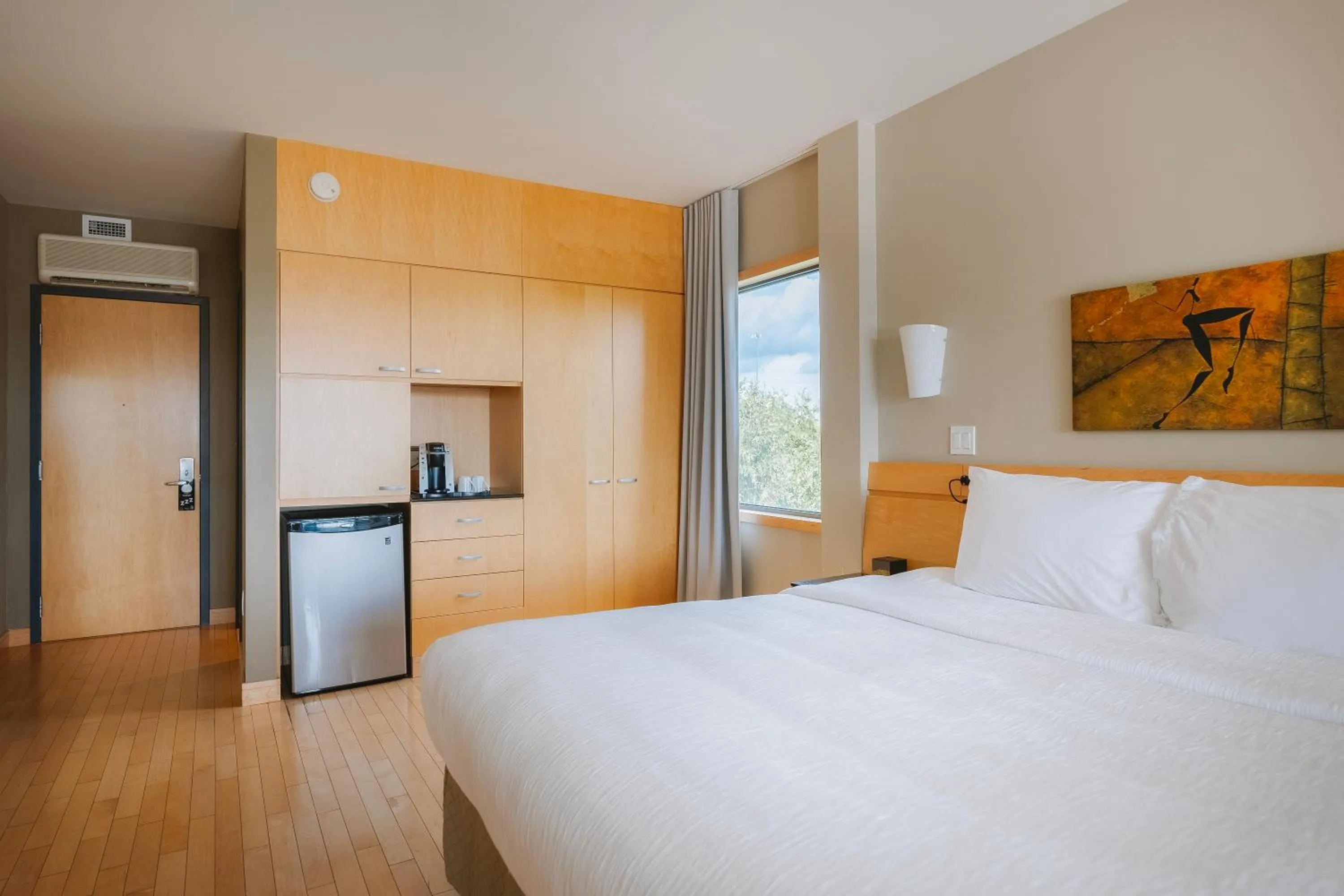 Bed in Le Dauphin St-Hyacinthe