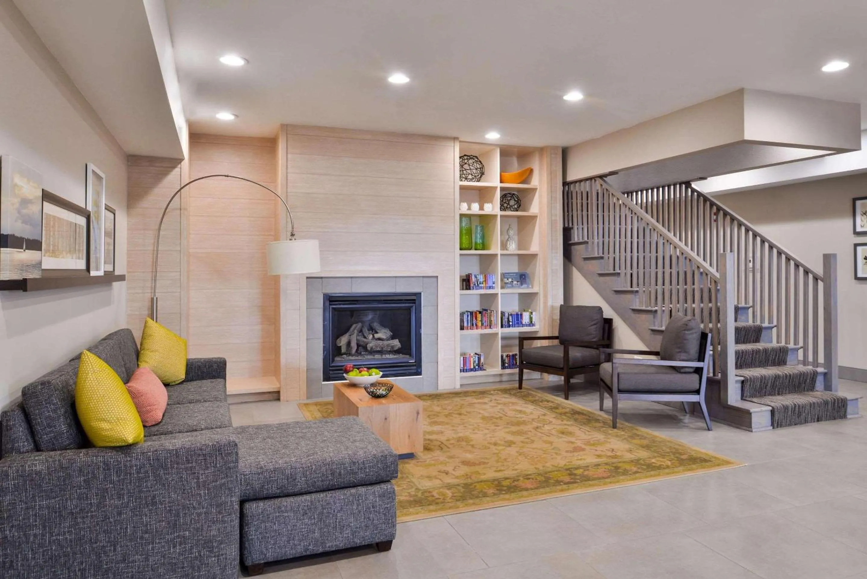 Lobby or reception in Country Inn & Suites by Radisson, Tinley Park, IL