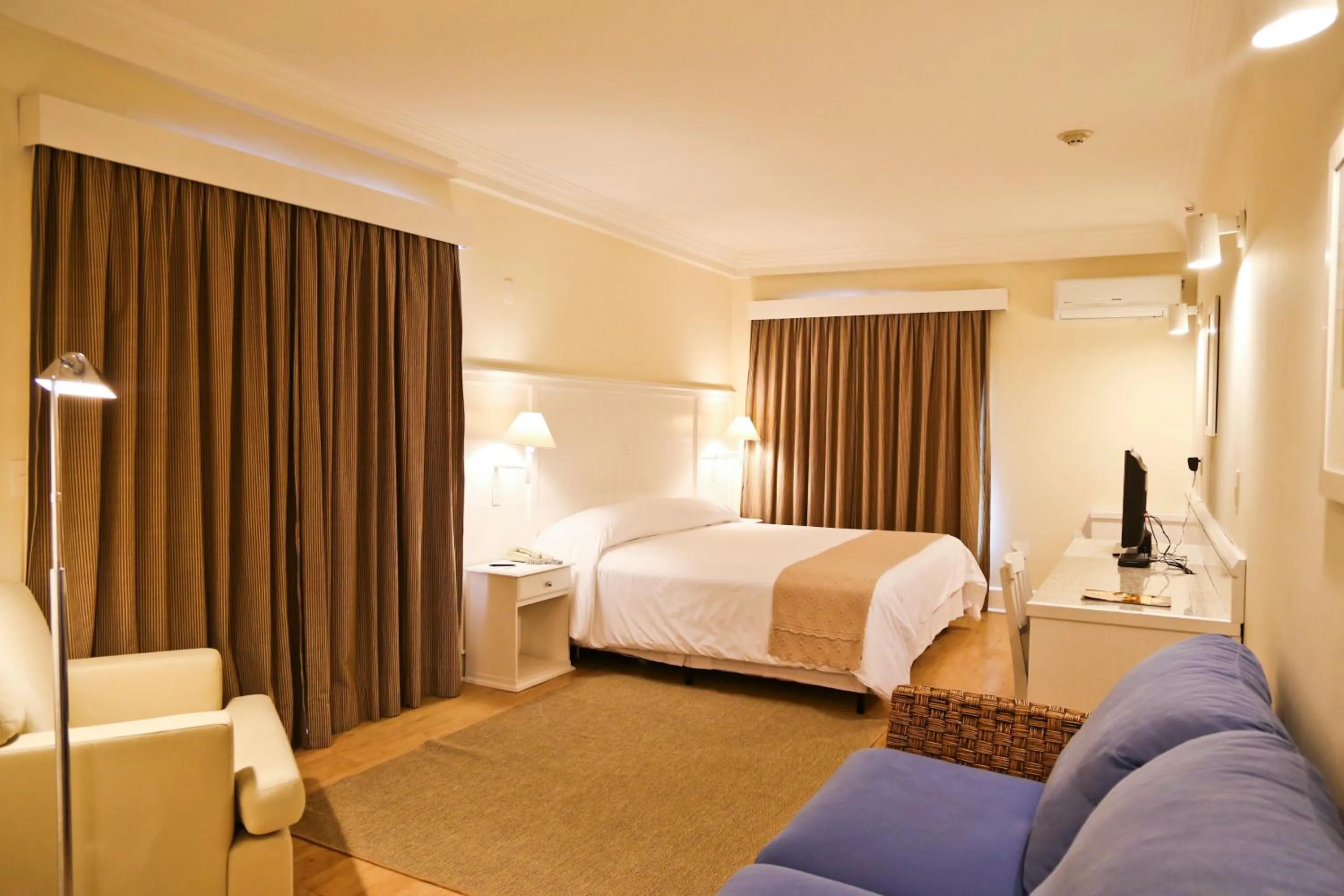 Photo of the whole room, Bed in Vitória Hotel Convention Indaiatuba