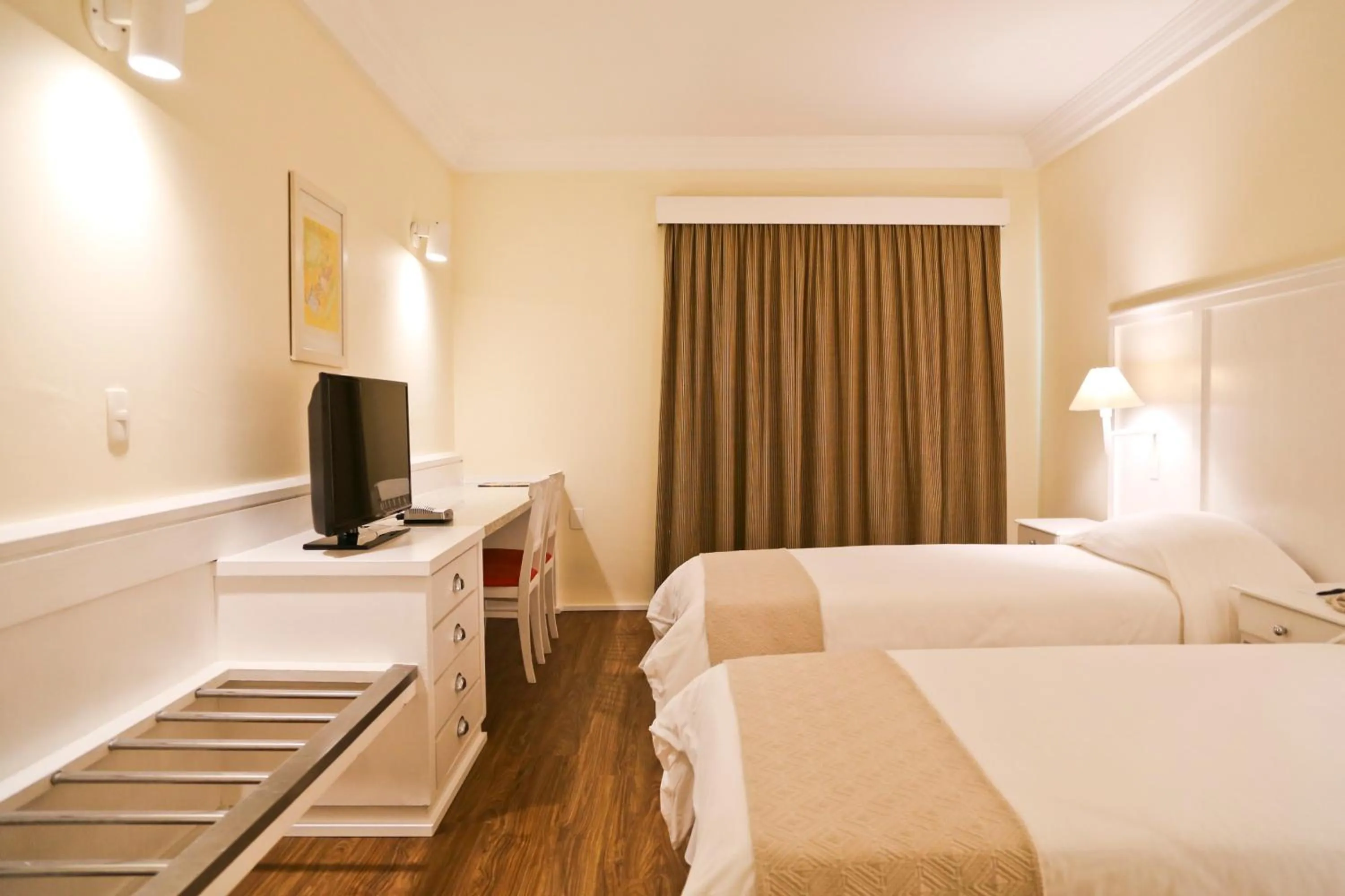 Photo of the whole room, Bed in Vitória Hotel Convention Indaiatuba