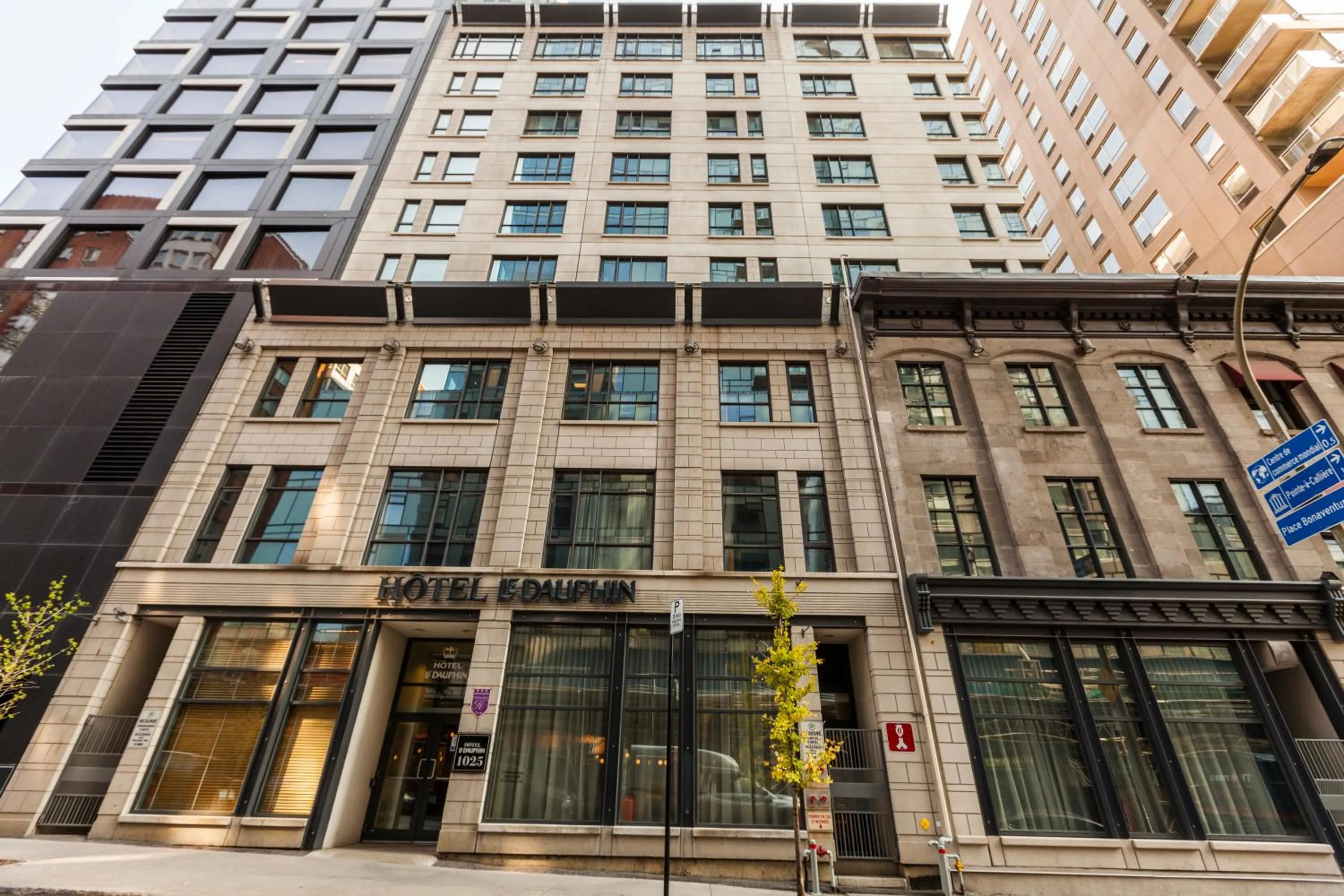 Facade/entrance in Le Dauphin Montréal Centre-Ville