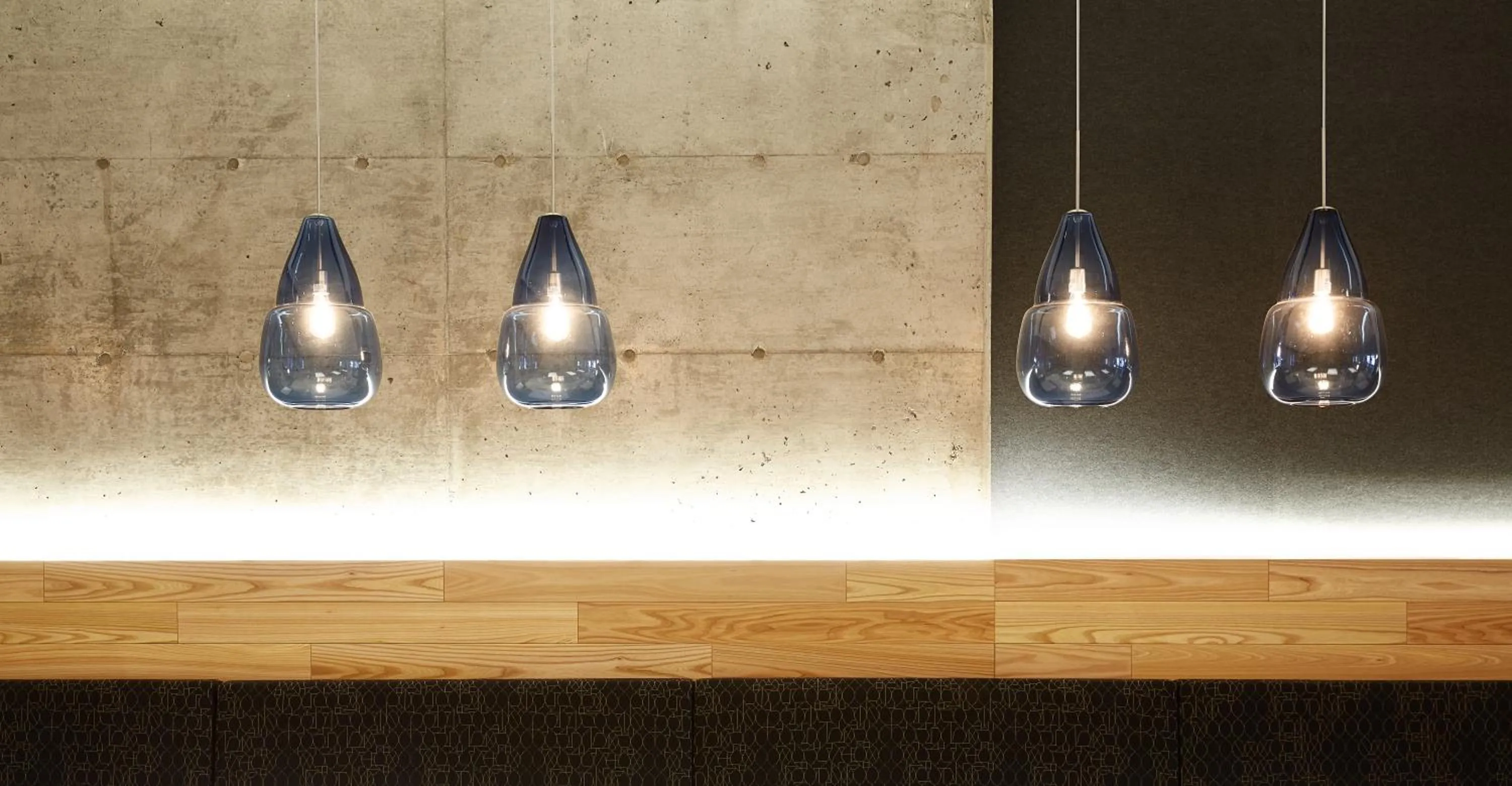 Decorative detail in Le Dauphin Montréal Centre-Ville