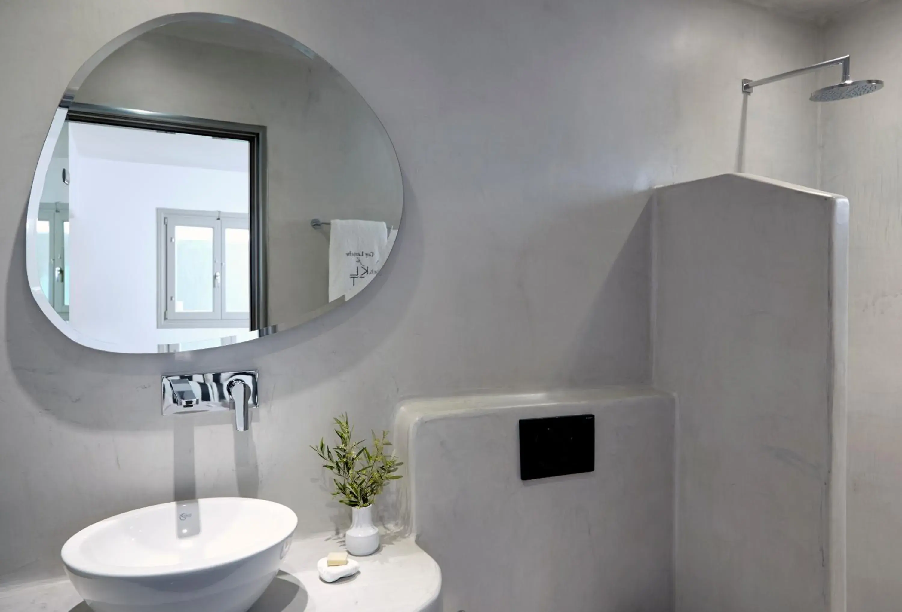 Grand Elegant Suite Open Plan with Sea View - Top Floor in Kalisti Hotel & Suites Grand Elegant Suite Open Plan with Sea View - Top Floor in Kalisti Hotel & Suites