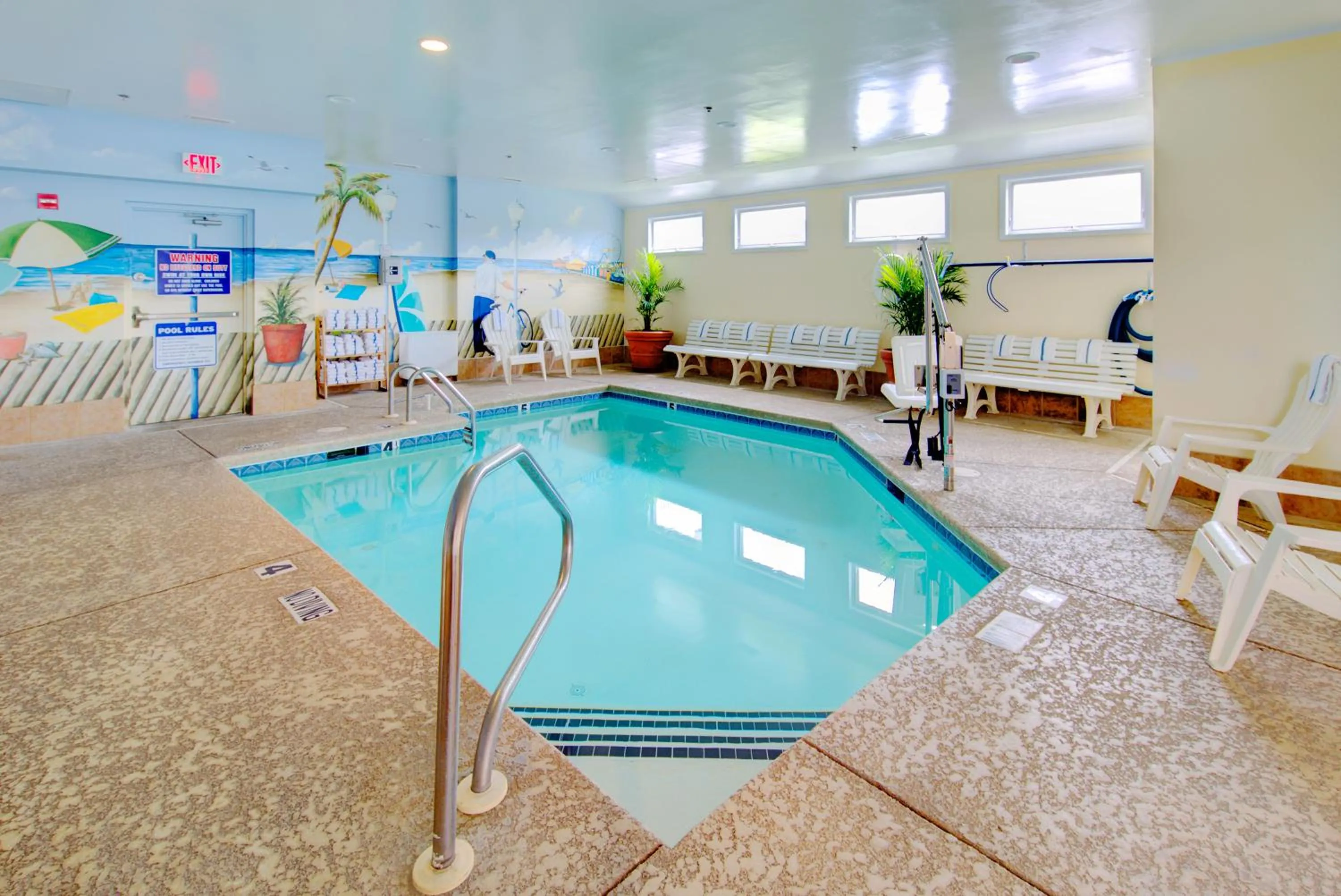 Swimming pool in Hotel Monte Carlo Ocean City