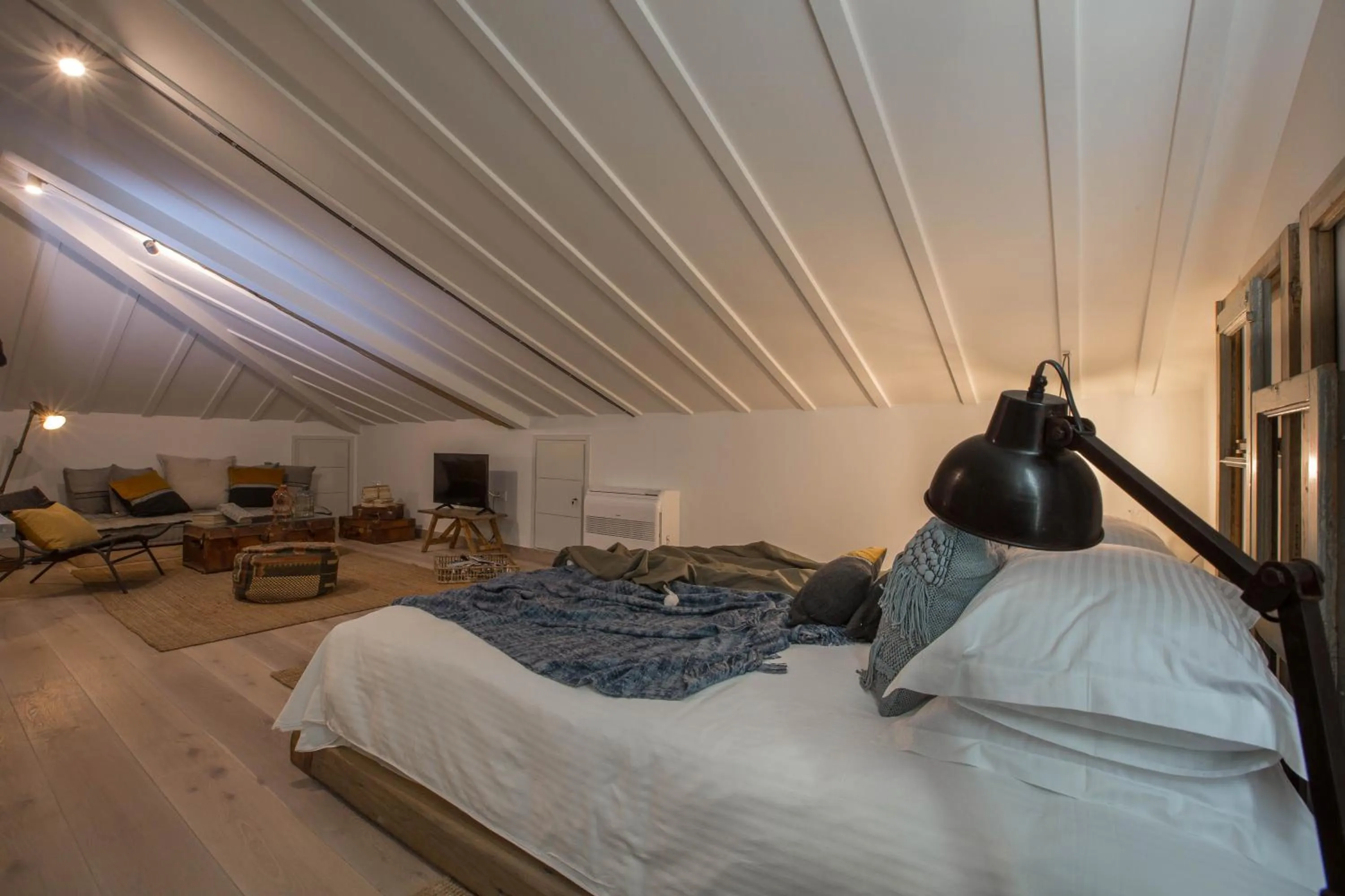 Photo of the whole room, Bed in Amymone Suites