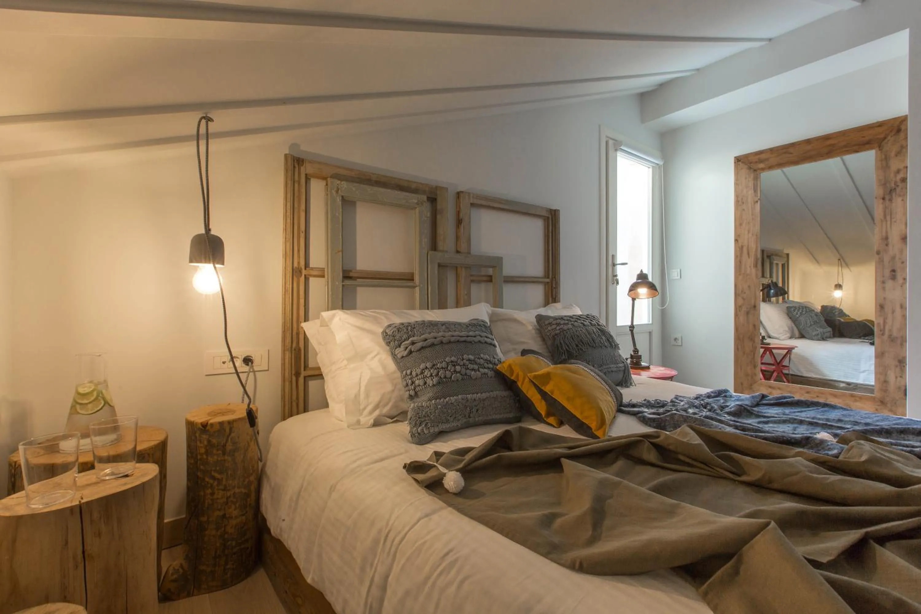 Photo of the whole room, Bed in Amymone Suites