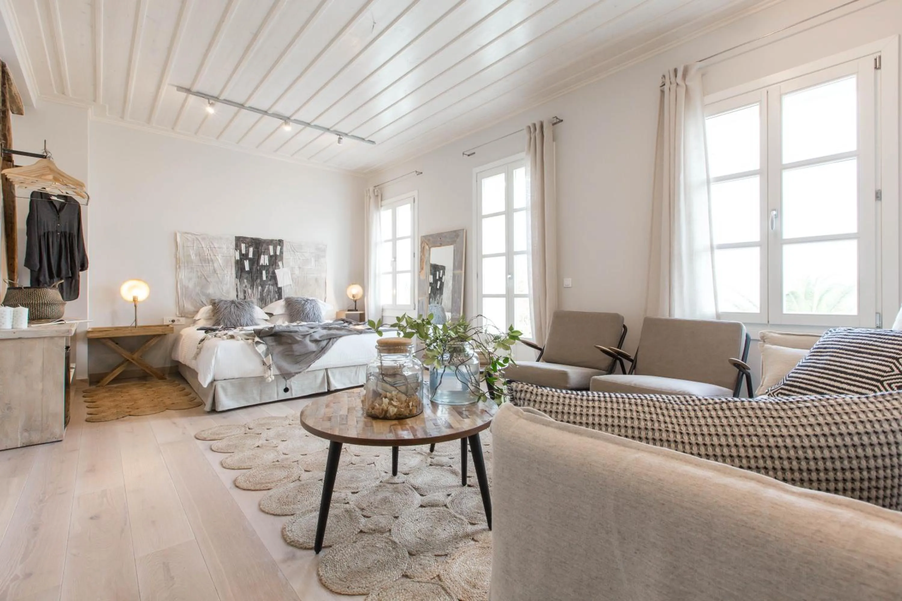 Photo of the whole room in Amymone Suites