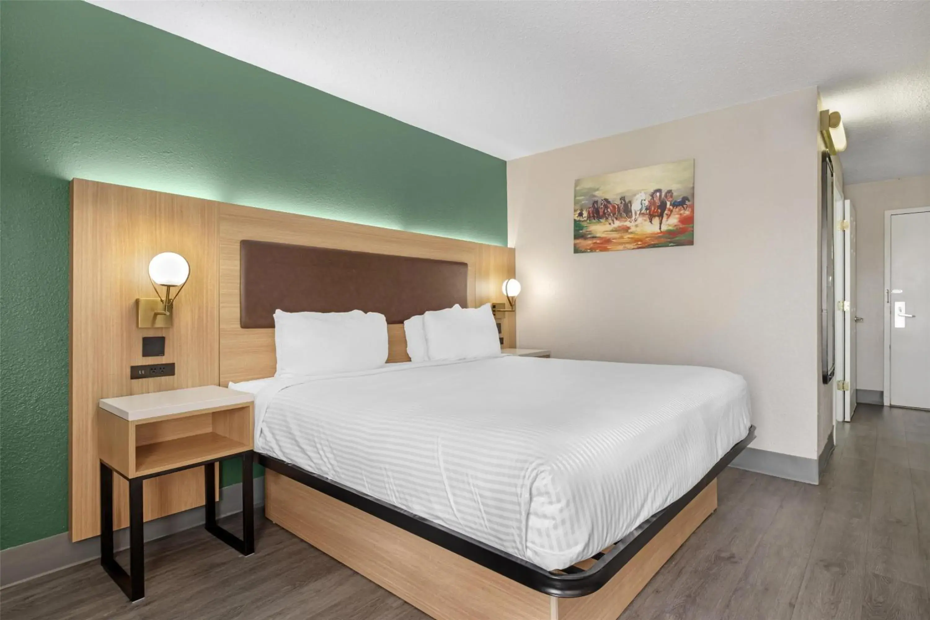 Bedroom in Best Western Richmond Hotel Bedroom in Best Western Richmond Hotel