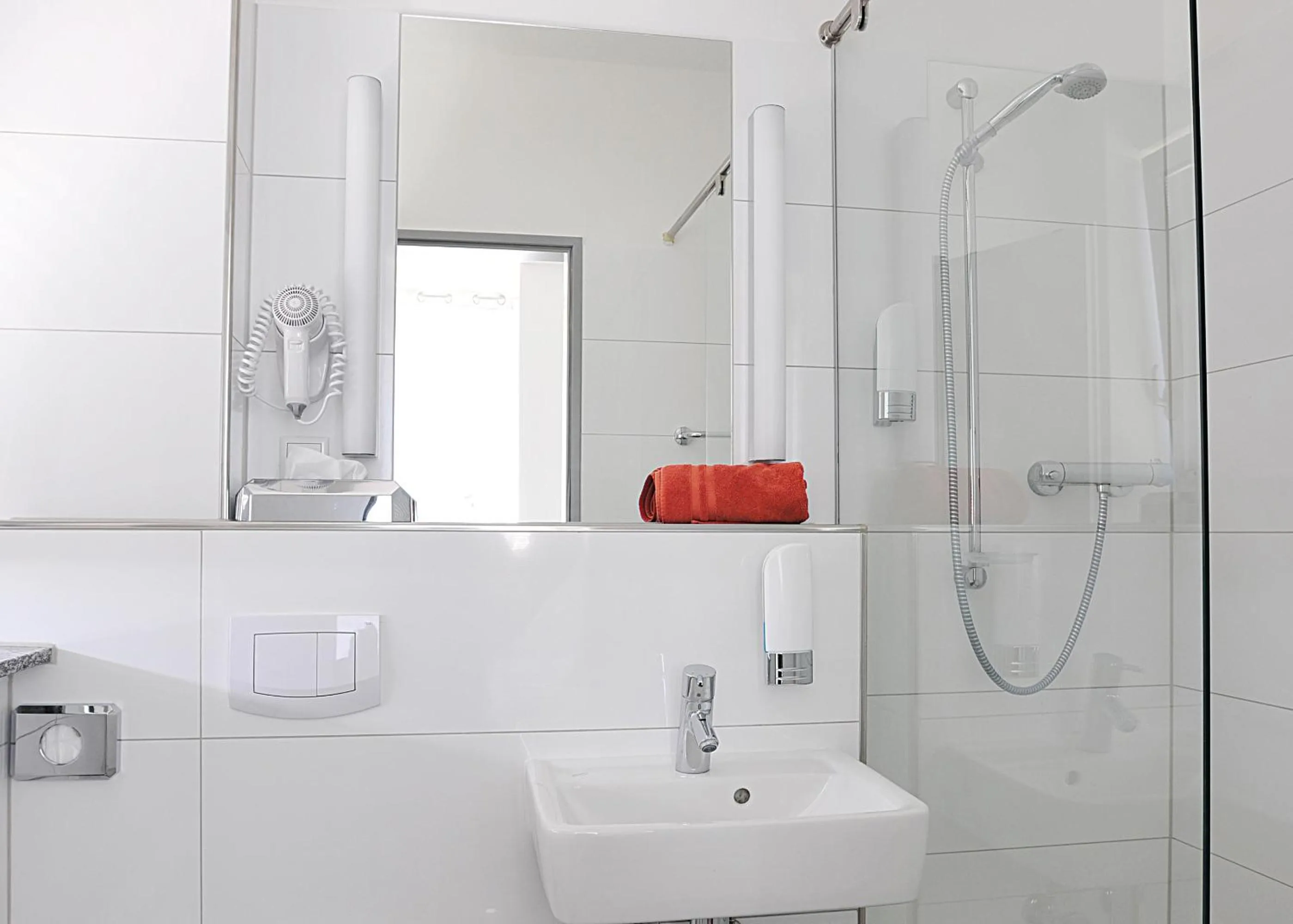 Shower in Hostel Köln