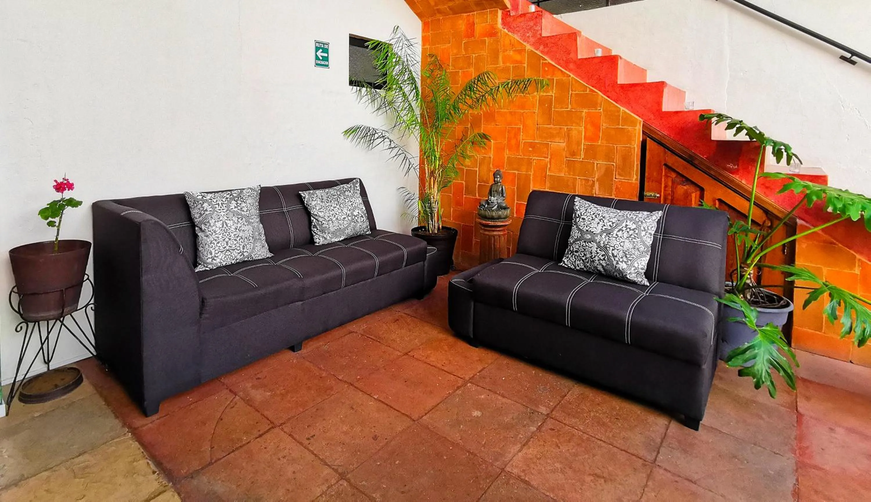 Living room in Ganesha Hotel