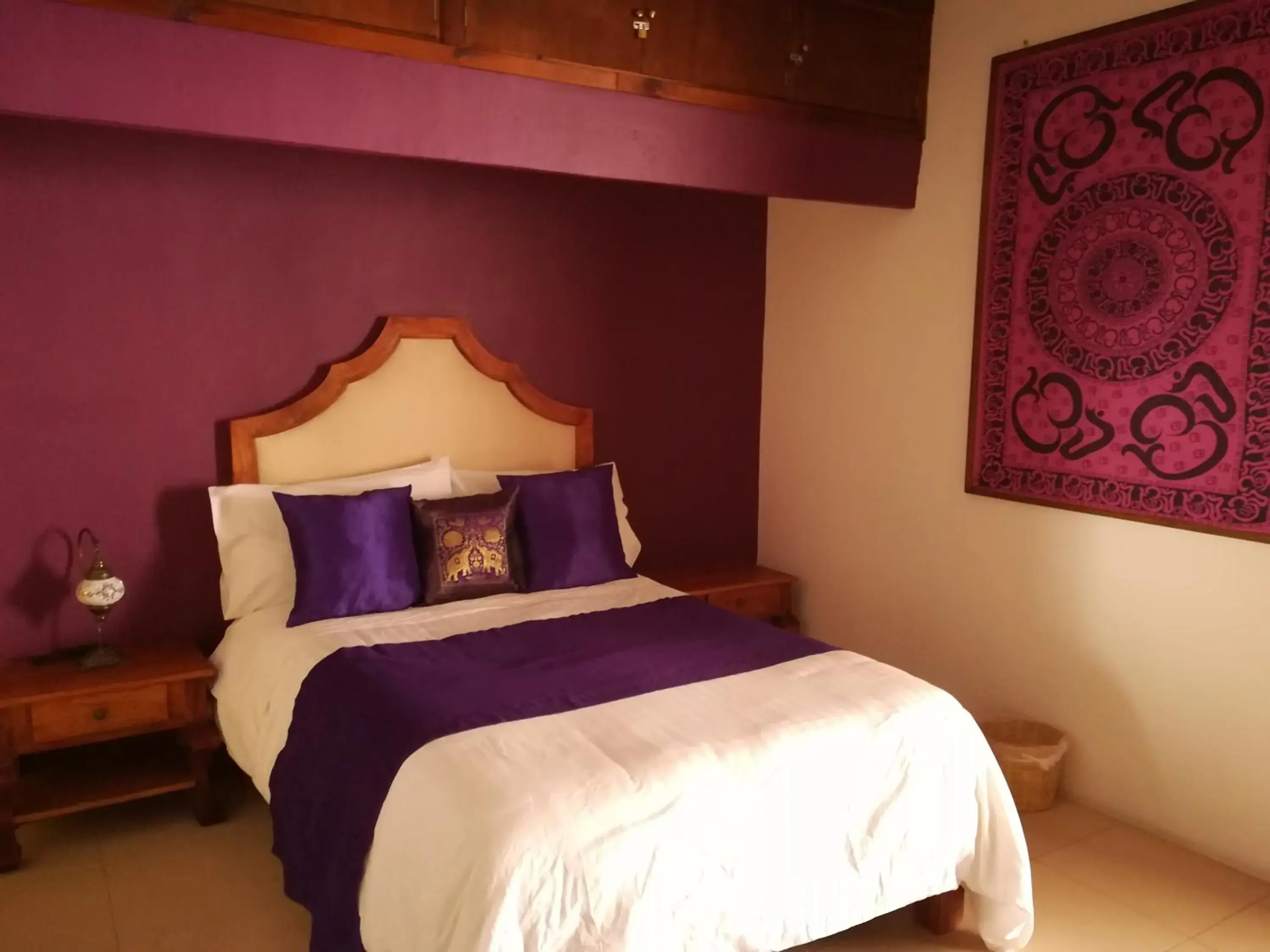 Double Room with Private Bathroom - single occupancy in Ganesha Hotel Double Room with Private Bathroom - single occupancy in Ganesha Hotel