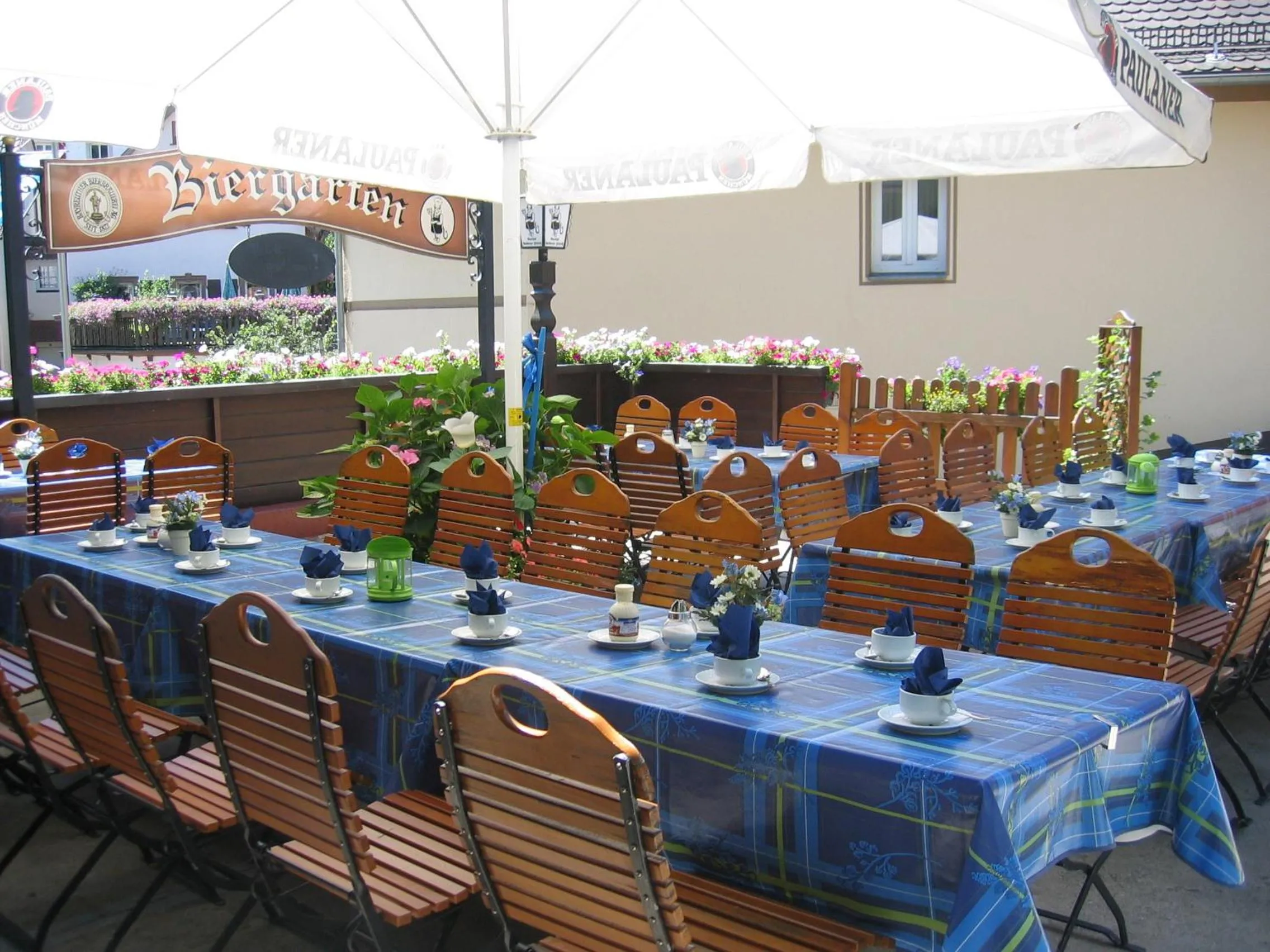 Restaurant/places to eat in Gasthof & Hotel Goldener Hirsch