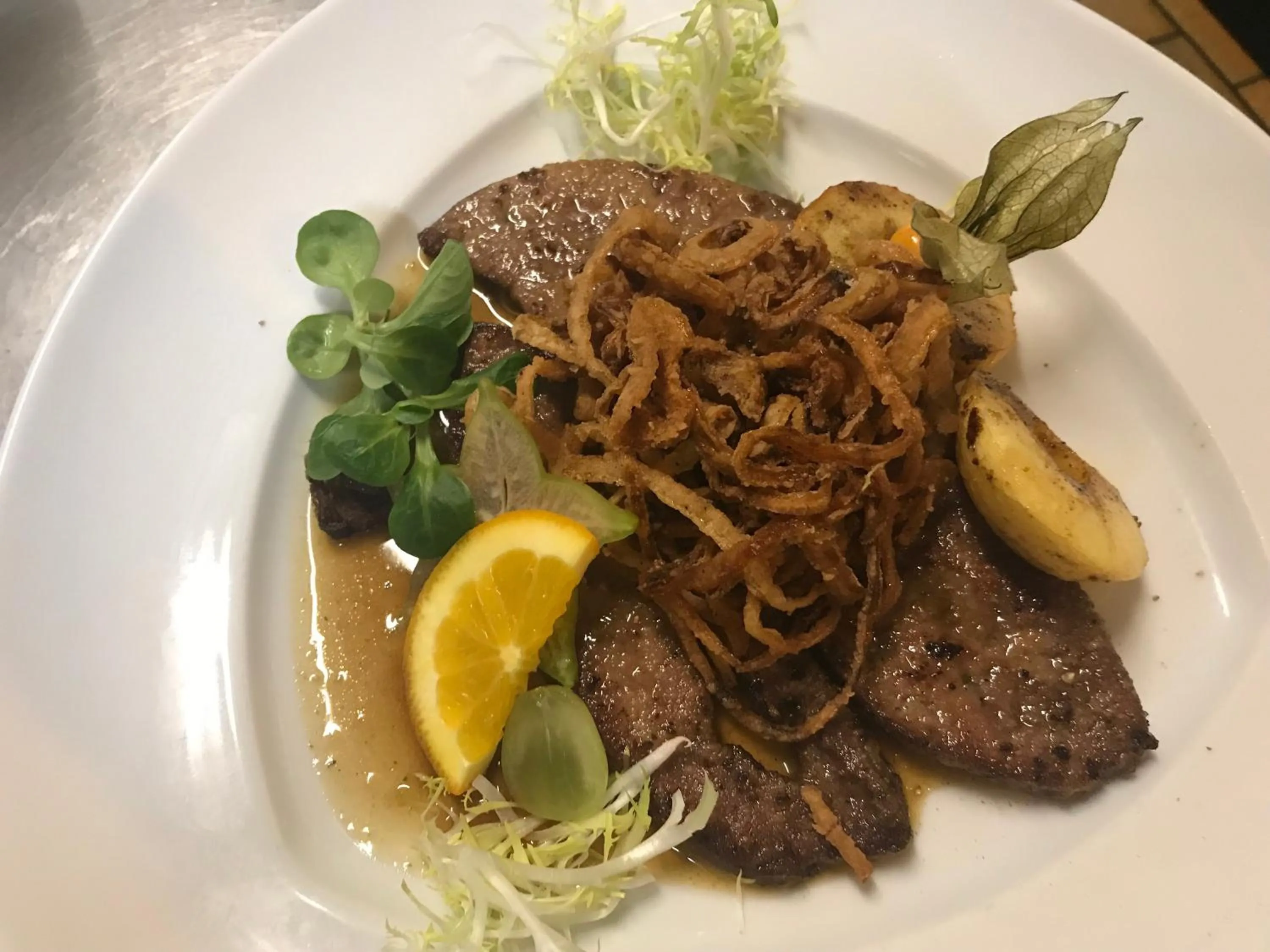 Food and drinks in Gasthof & Hotel Goldener Hirsch