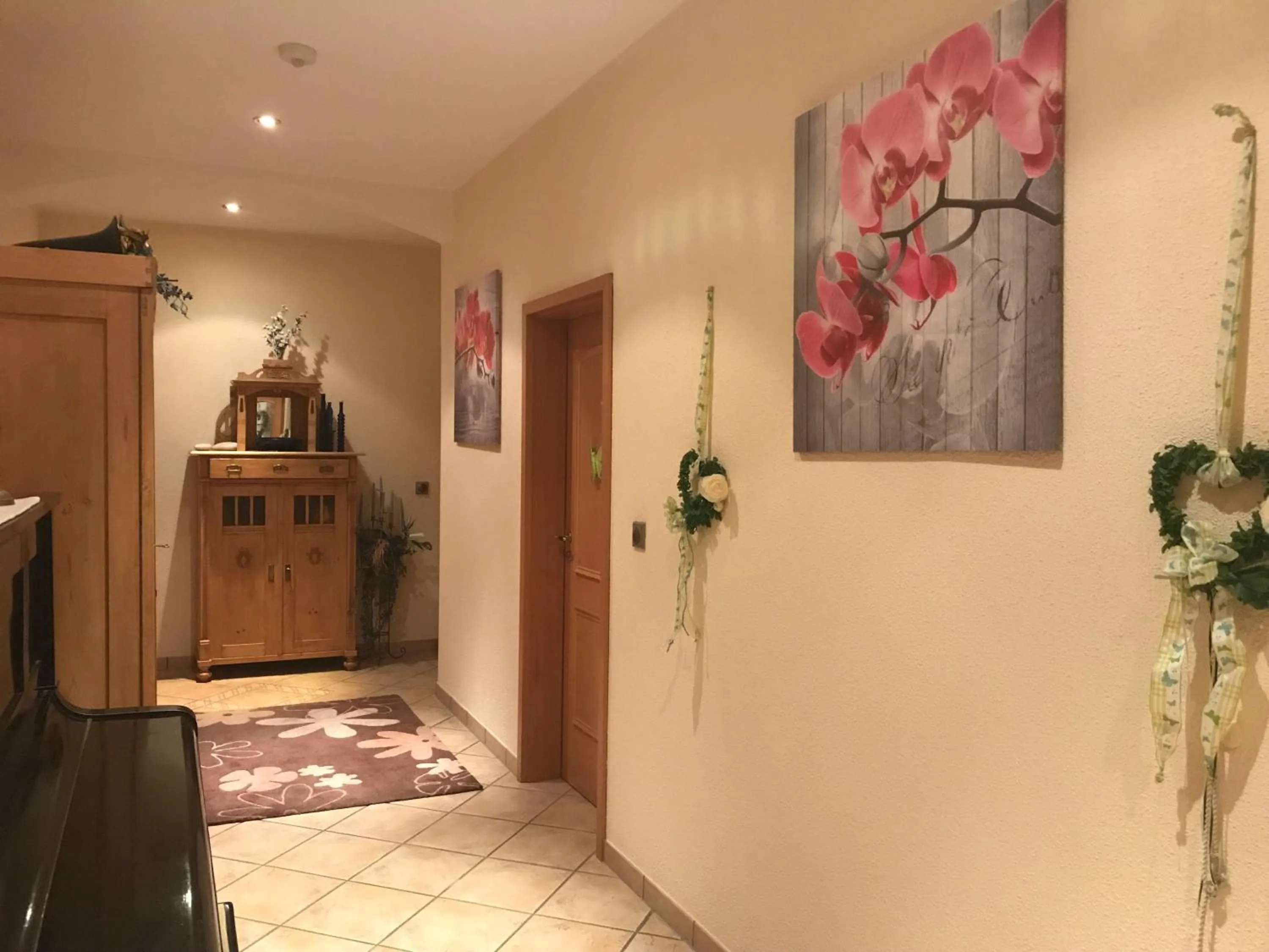 Property building in Gasthof & Hotel Goldener Hirsch