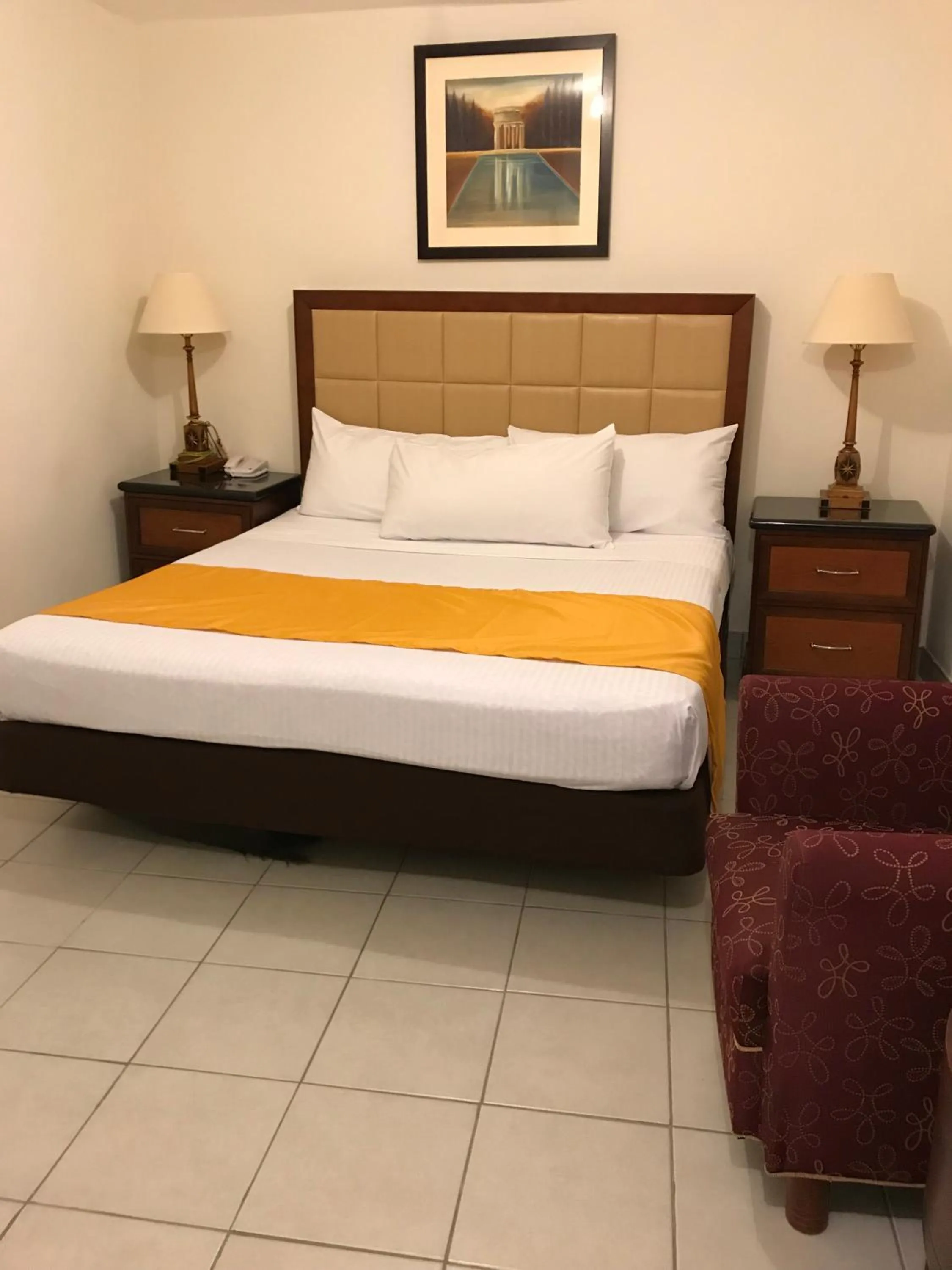 Bed in Hotel Guillen Jr