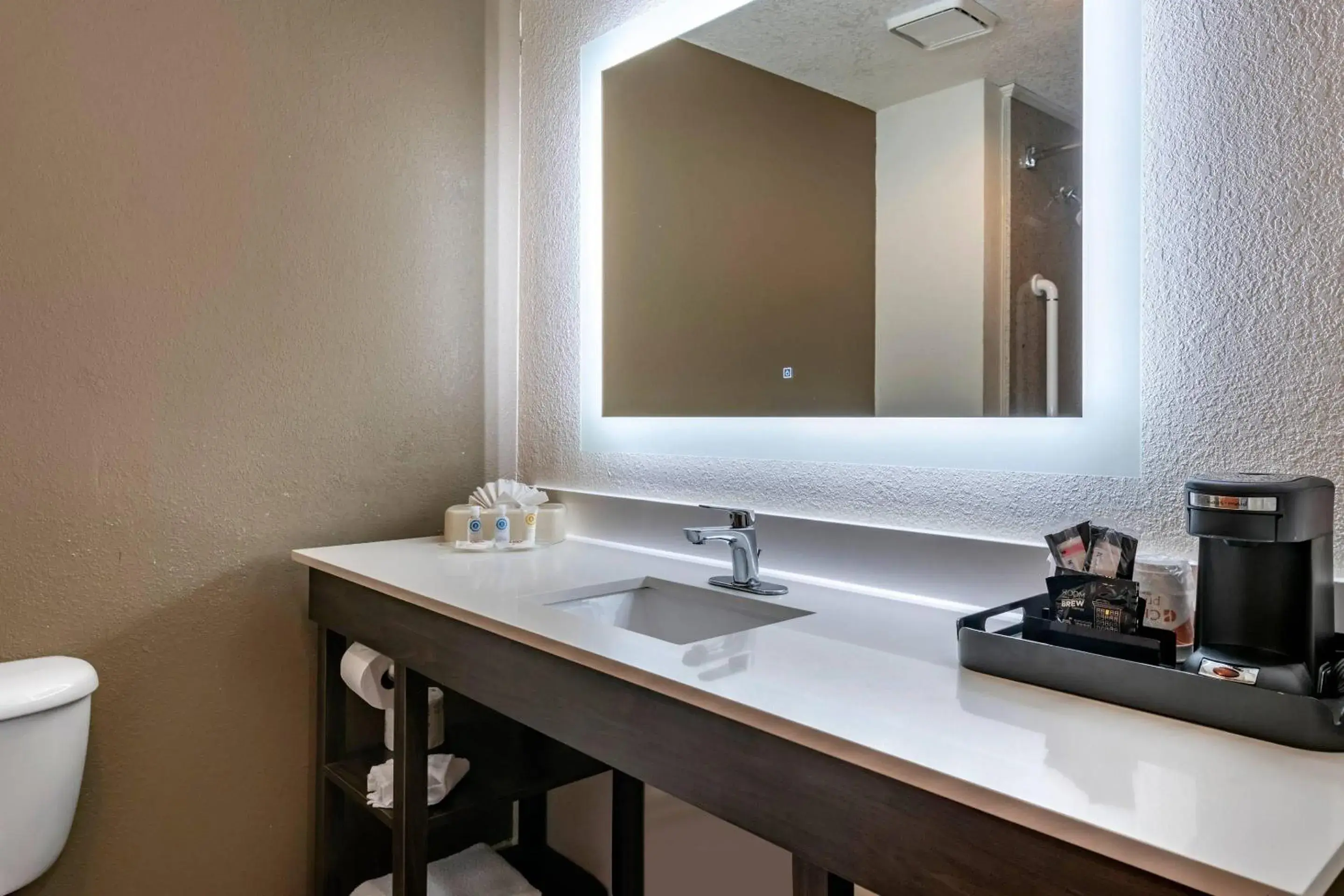 Bedroom in Comfort Suites Fort Pierce I-95 Bedroom in Comfort Suites Fort Pierce I-95