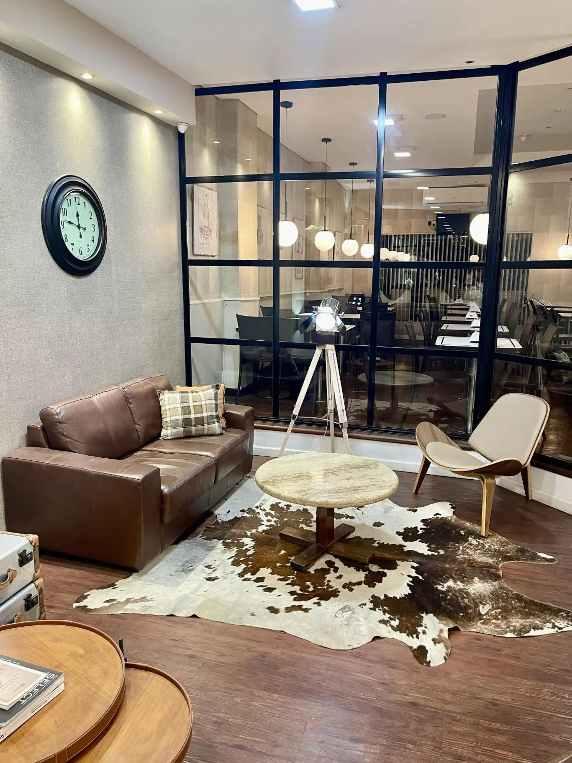 Lobby or reception in Hotel Alvear Lobby or reception in Hotel Alvear