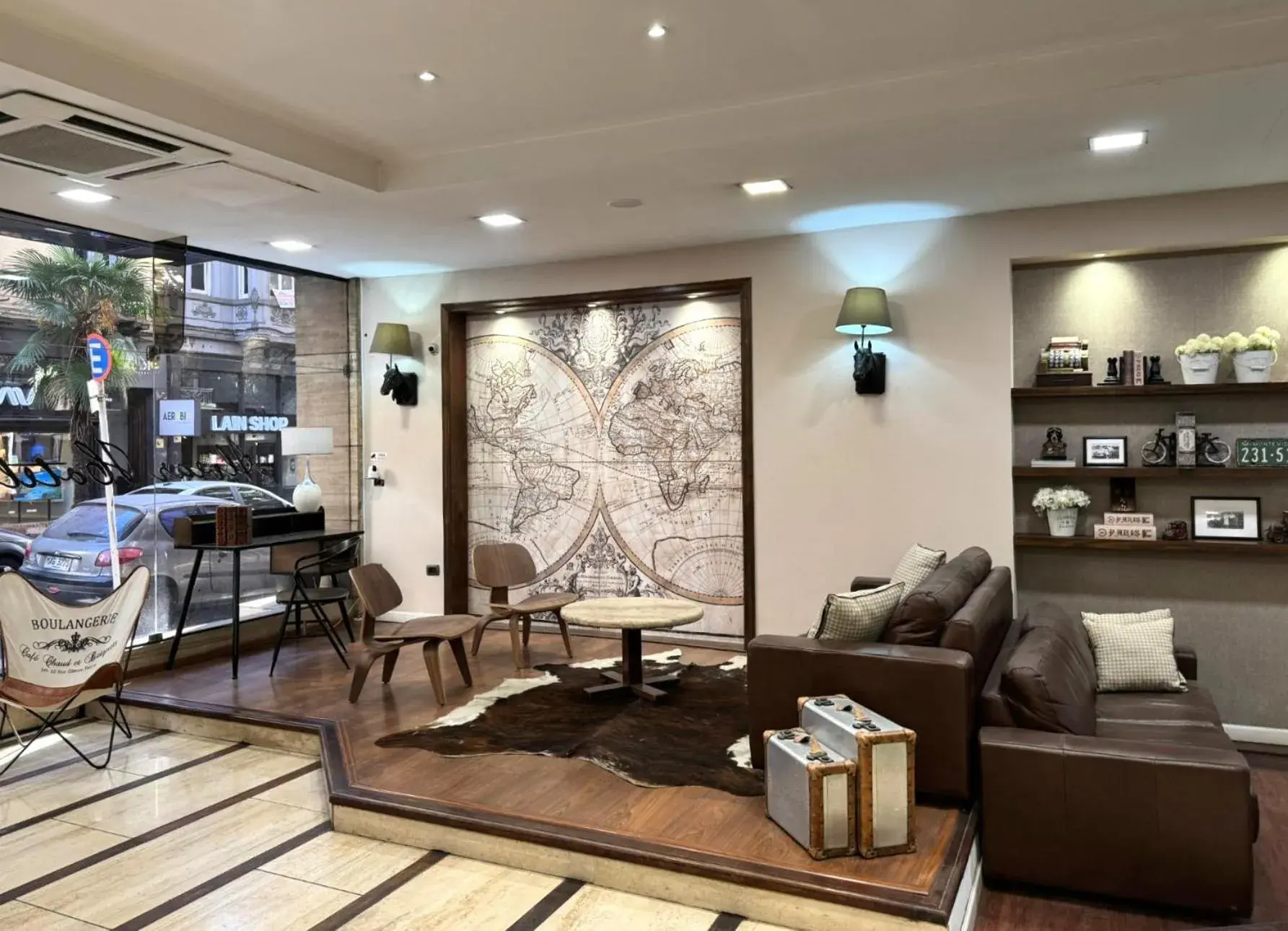 Living room in Hotel Alvear Living room in Hotel Alvear