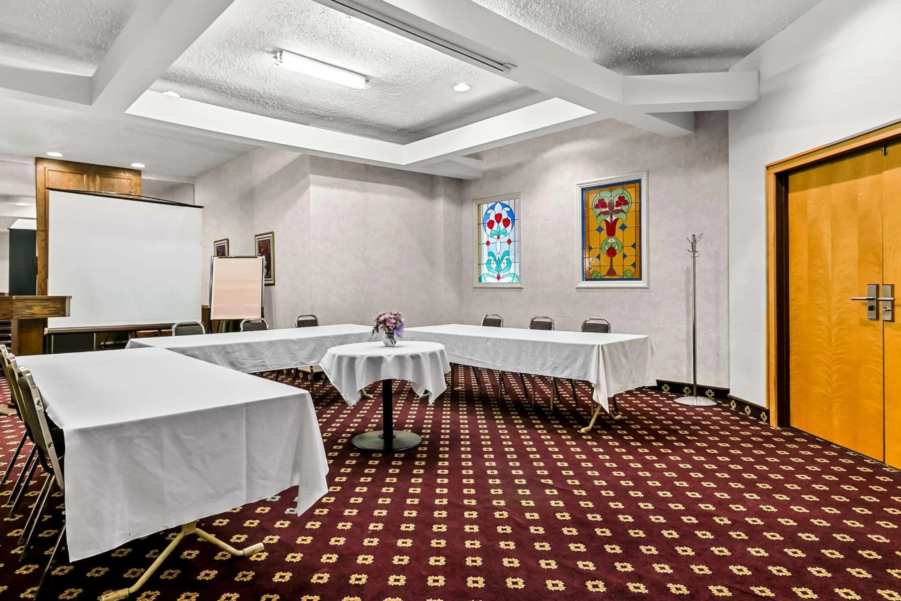 Banquet/Function facilities in Best Western Downtown Sudbury