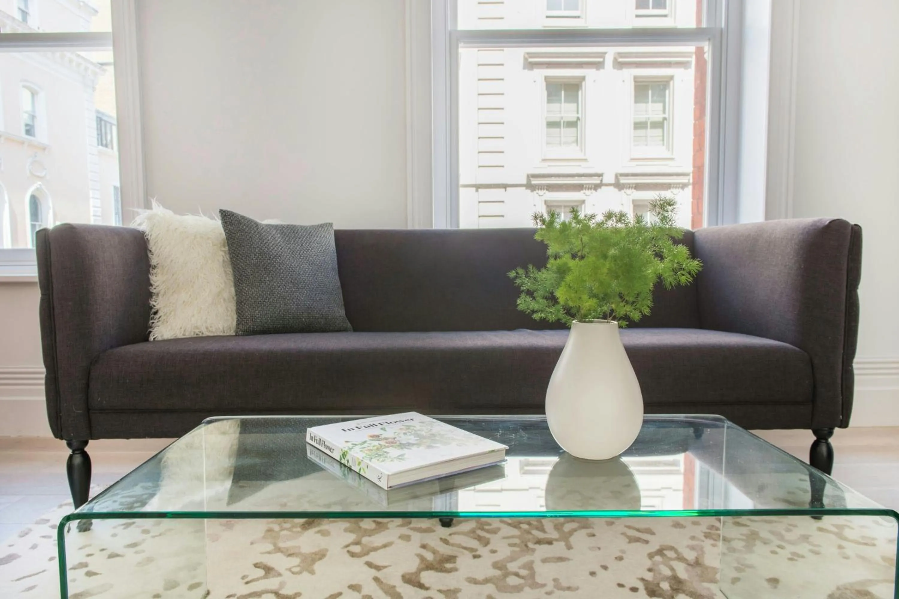 Living room in Sonder by Marriott Bonvoy Museum House Apartments British Museum