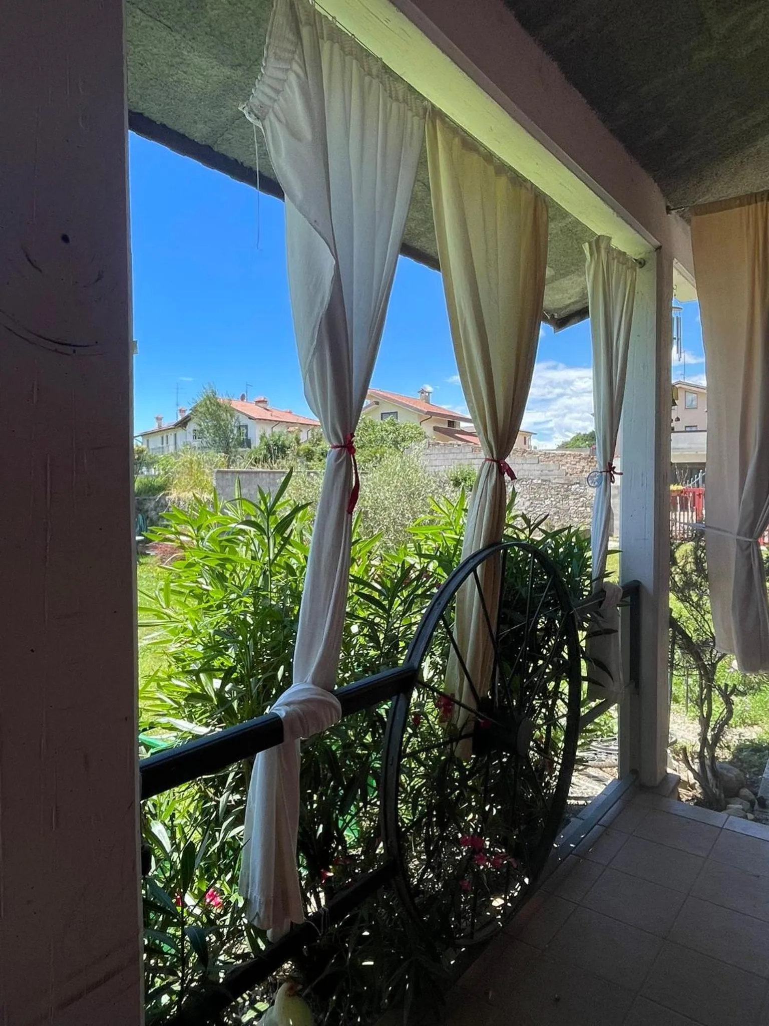 Garden view in B&B Books & Bikes