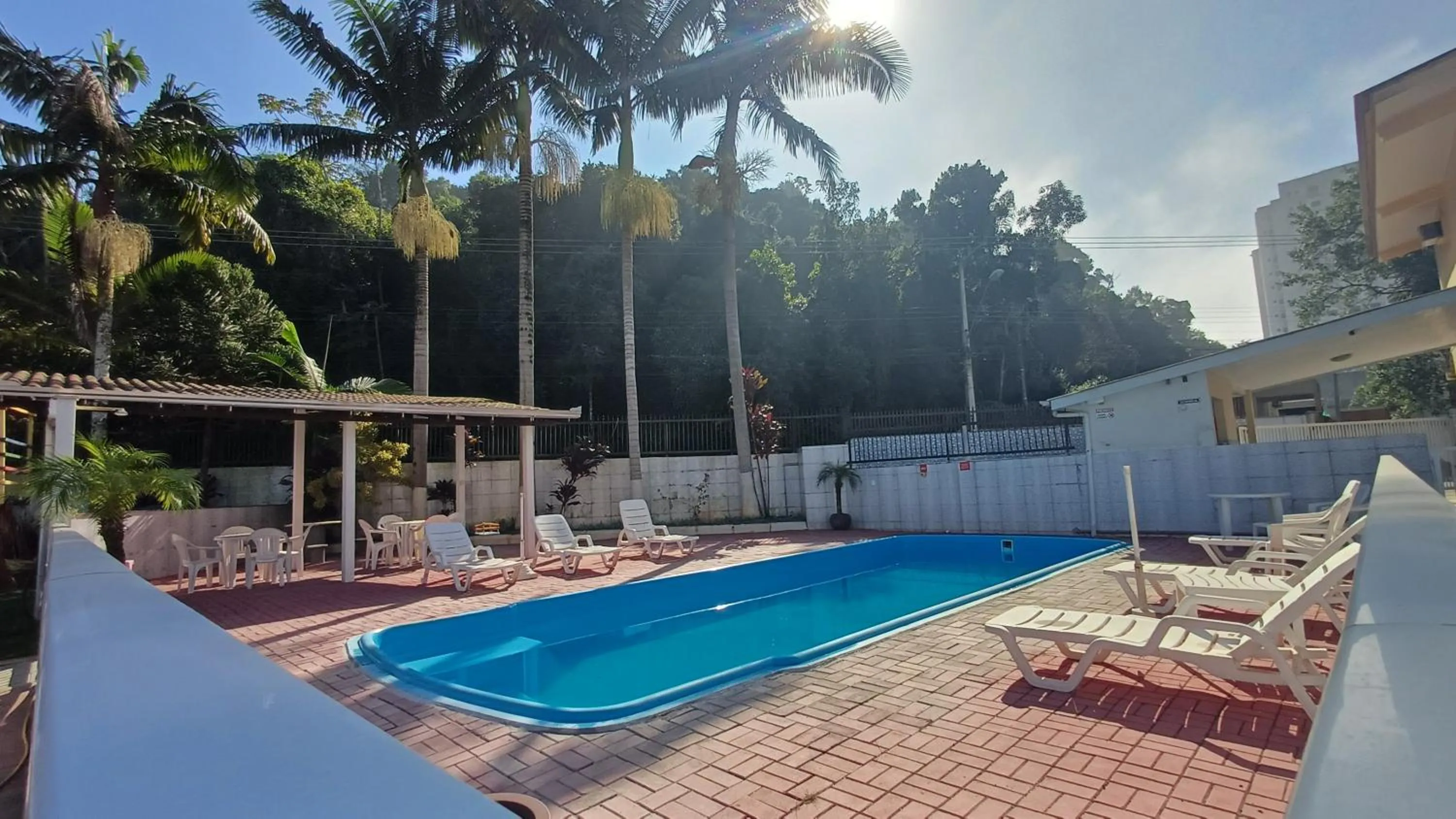 BRUNO KLEMTZ DS1 - CASA COM PISCINA, PARQUE INFANTIL E SALA DE JOGOS- 2 dorm - MEIA PRAIA - ITAPEMA