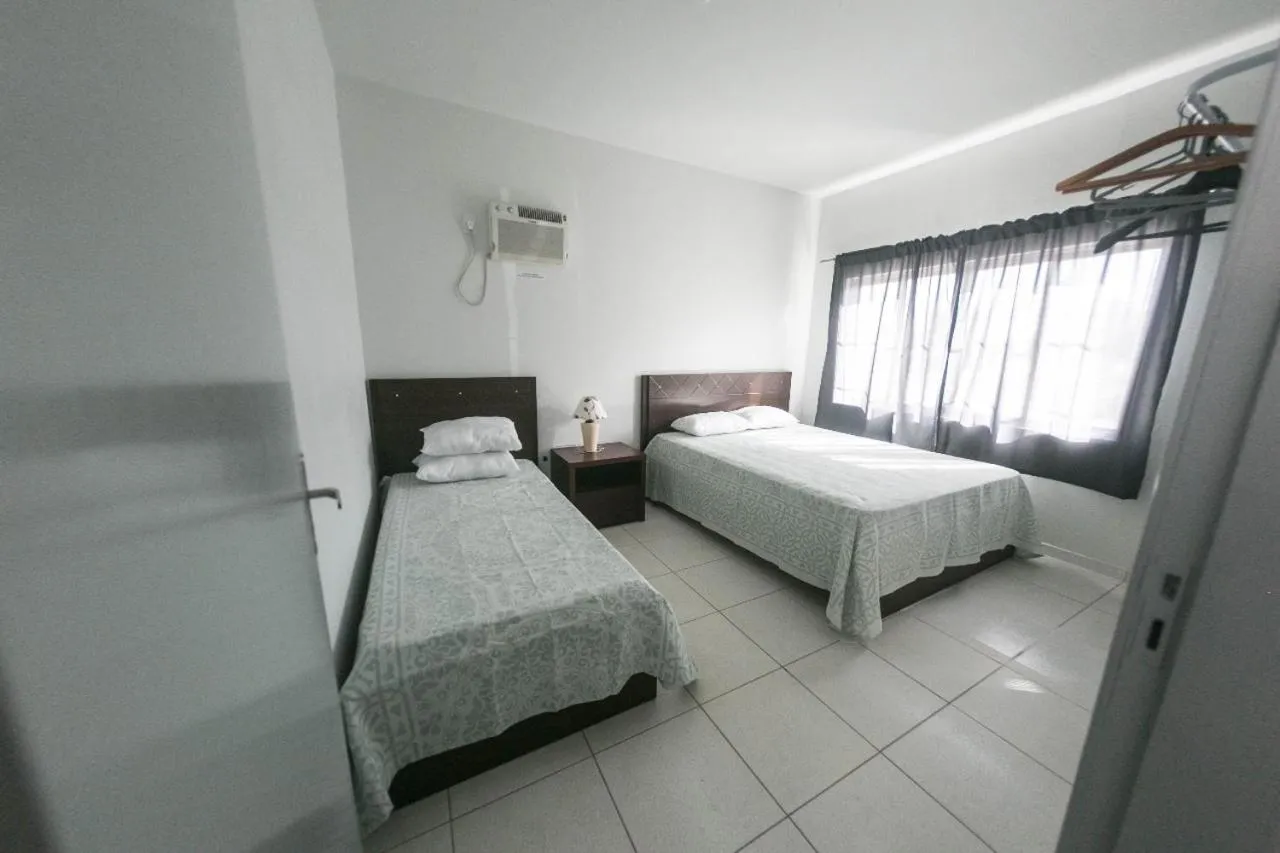 BRUNO KLEMTZ DS1 - CASA COM PISCINA, PARQUE INFANTIL E SALA DE JOGOS- 2 dorm - MEIA PRAIA - ITAPEMA